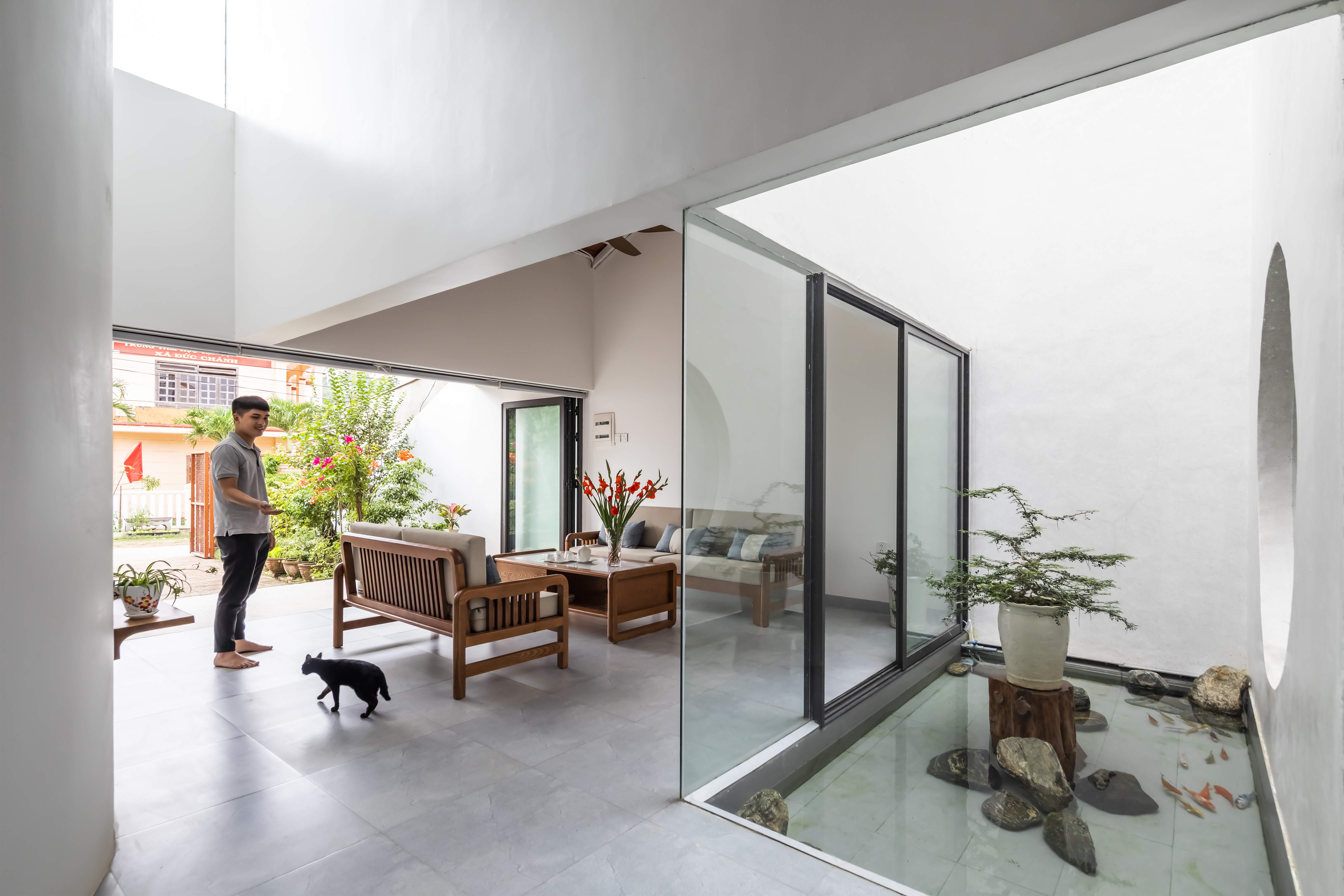 QUANG NGAI HOUSE by 6717studio - Architizer
