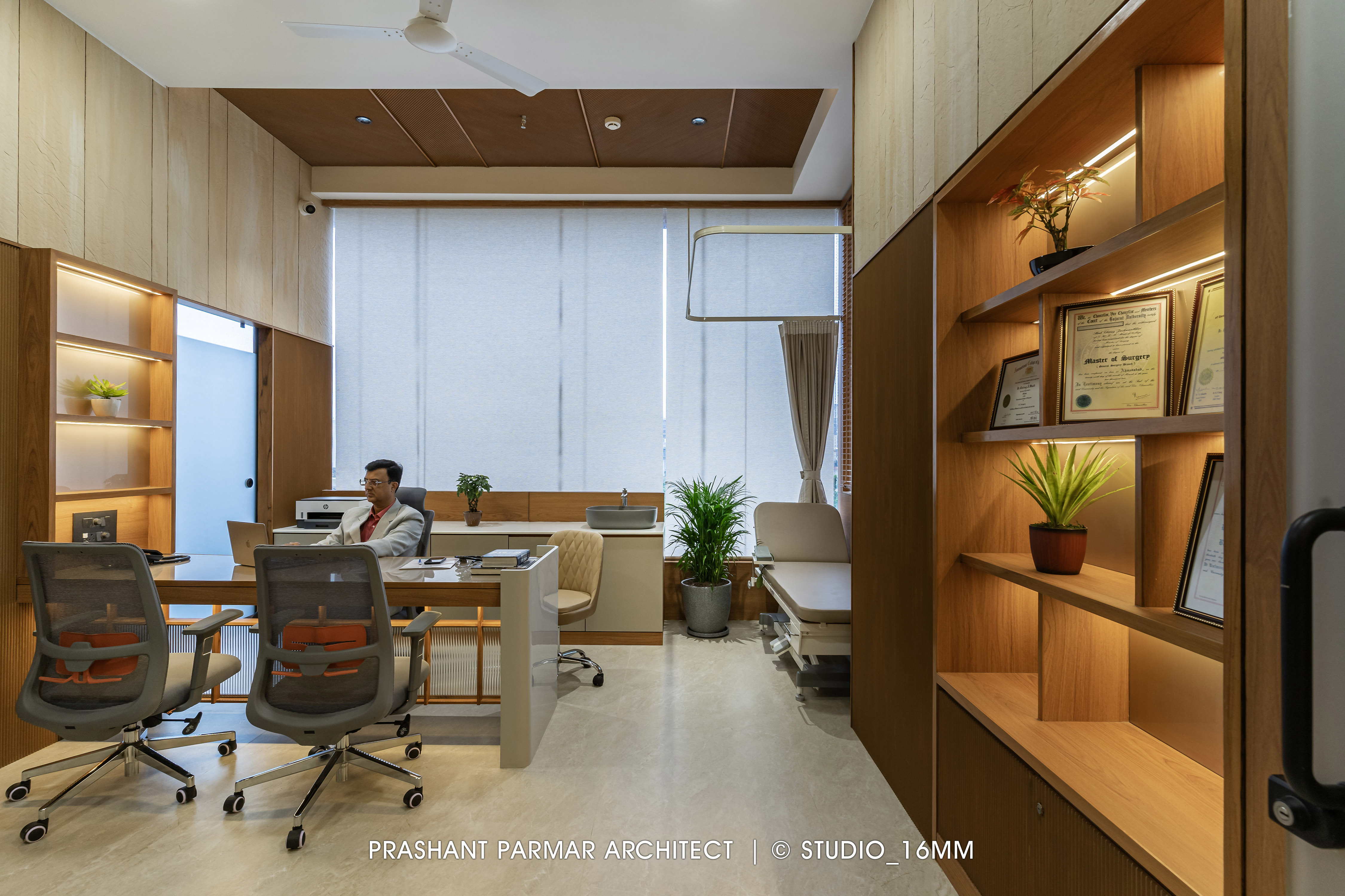 Modern Hospital Interior at Ratnanjali Solitaire by Prashant Parmar ...