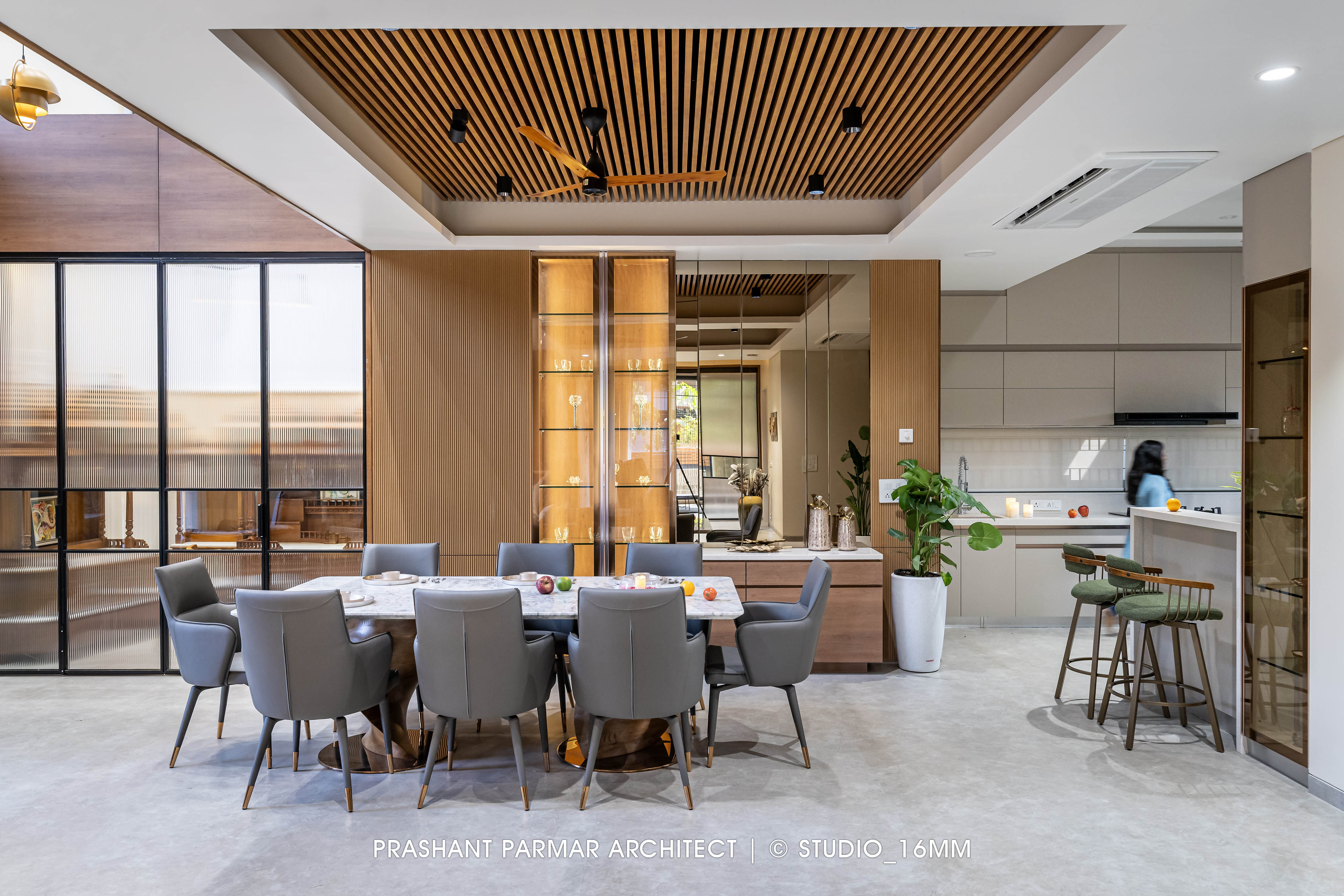 The House Of Frames by Prashant Parmar Architect | Shayona Consultants ...
