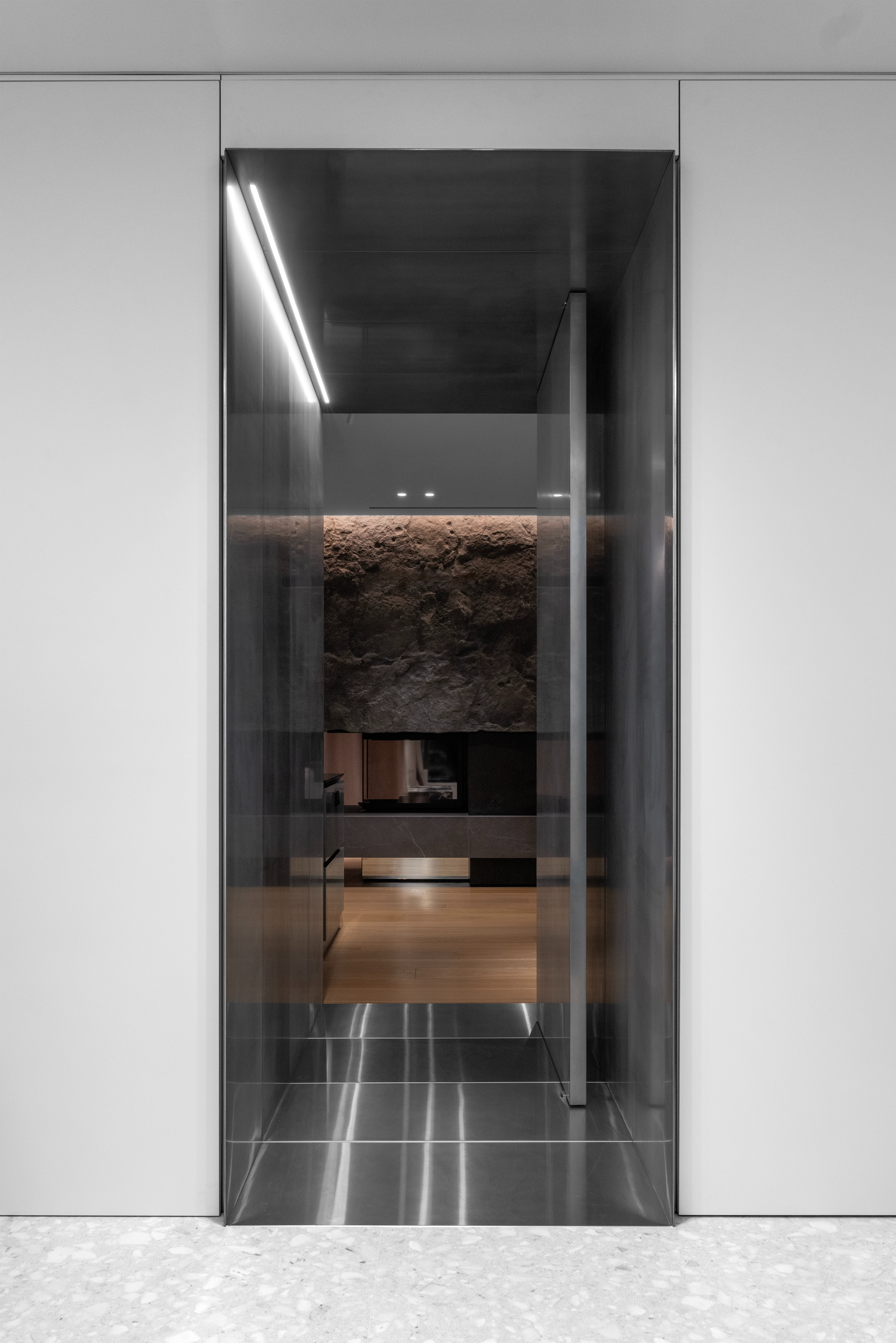 D1 apartment by DA bureau - Architizer