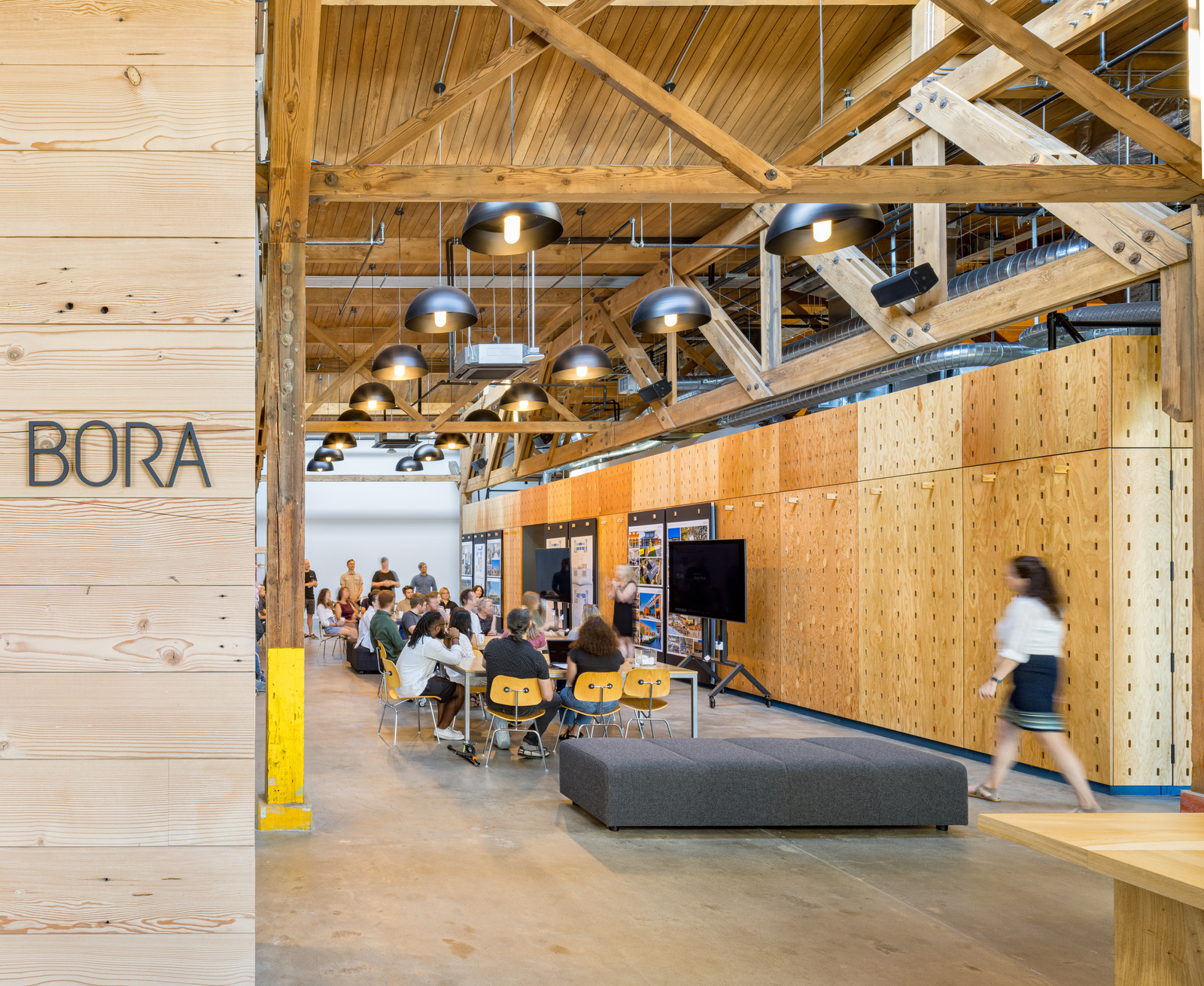 Idea 4188782: Studio at Volta by Bora Architecture & Interiors in ...