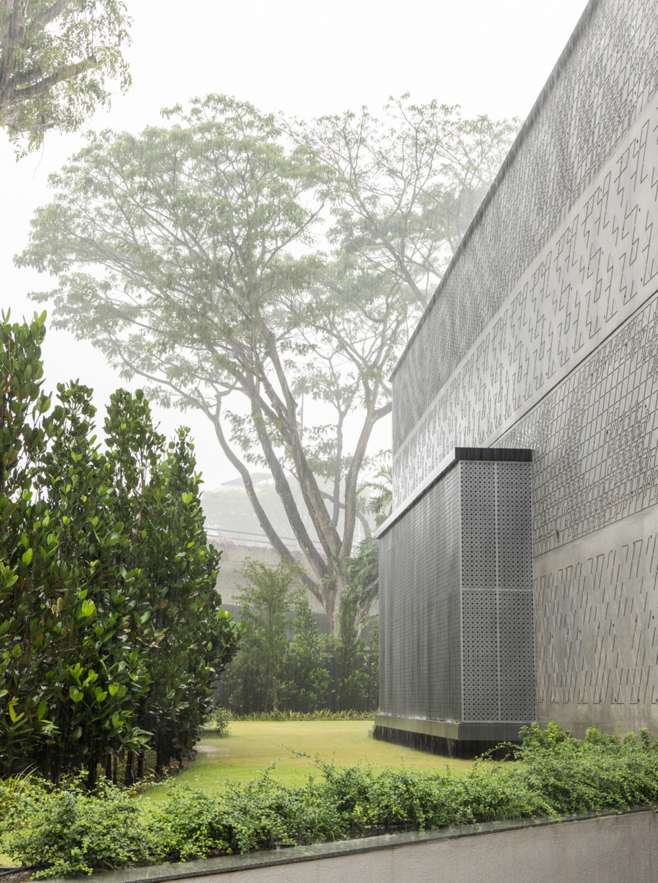 Idea 4269096: Concrete House by Formwerkz Architects in Singapore ...
