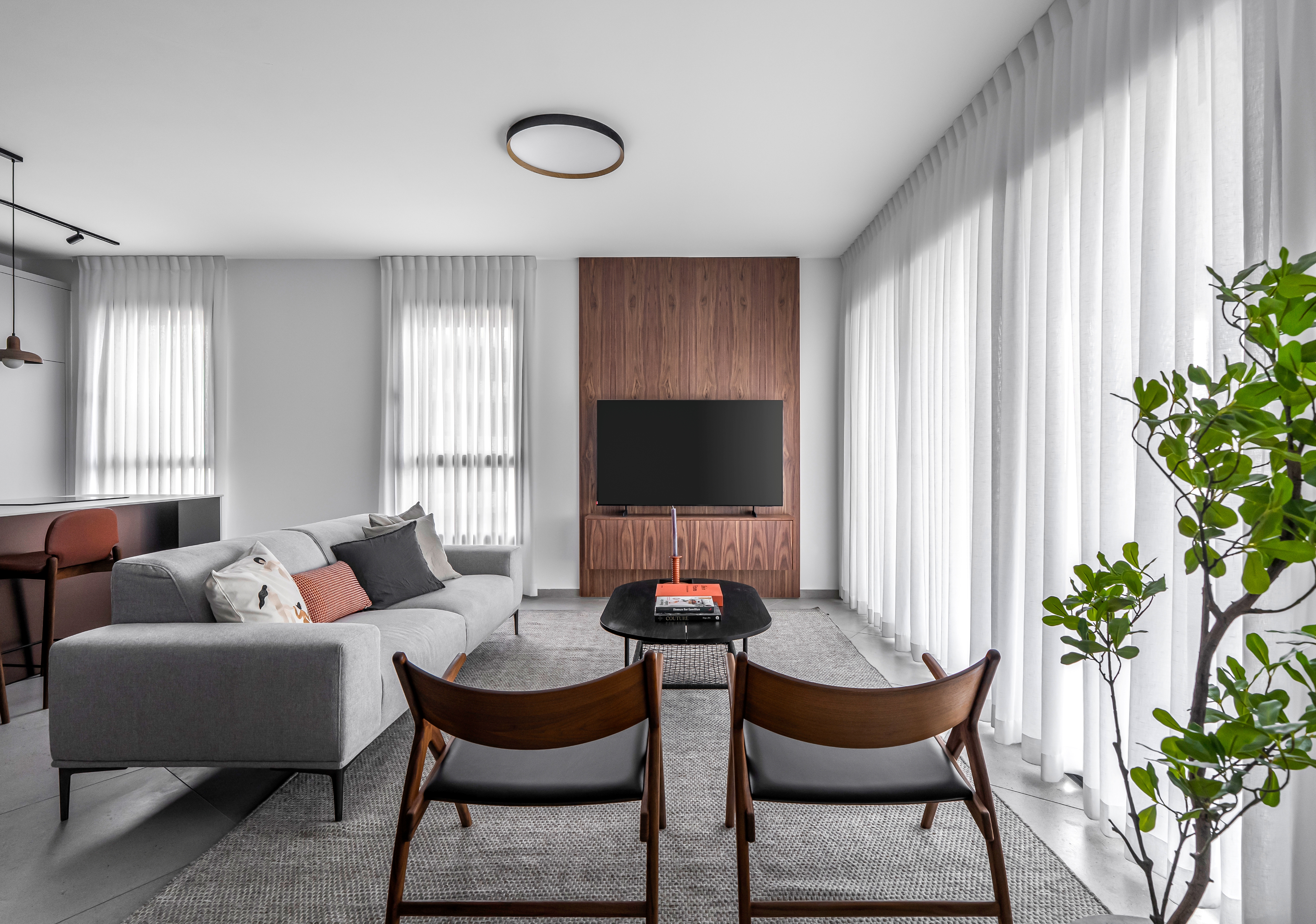 Turning a Model Apartment into a Design Gem by Halel Architecture and ...