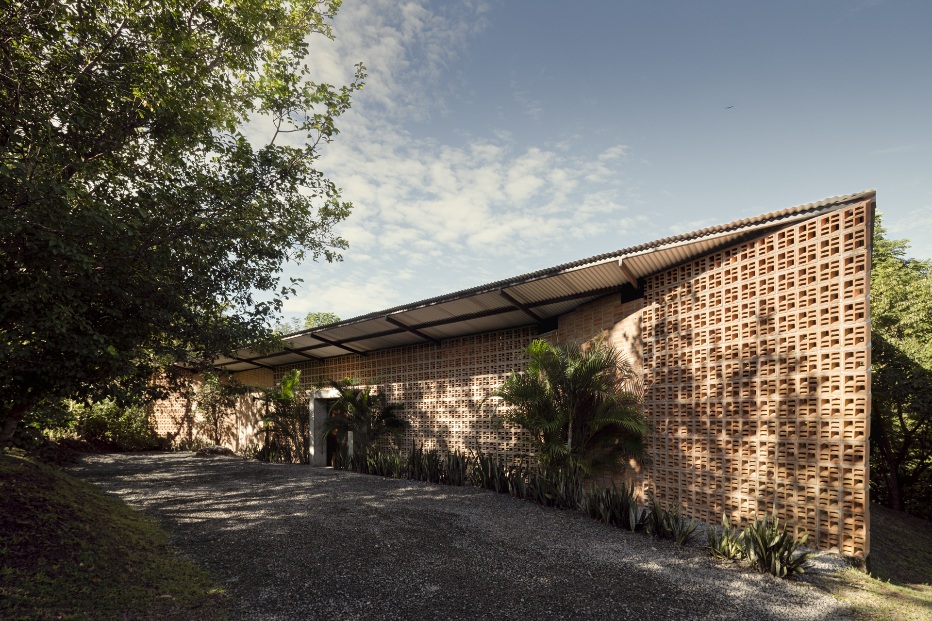 Idea 4363736: Residencia Chavarria by CARAZO ARQUITECTURA in Costa Rica ...