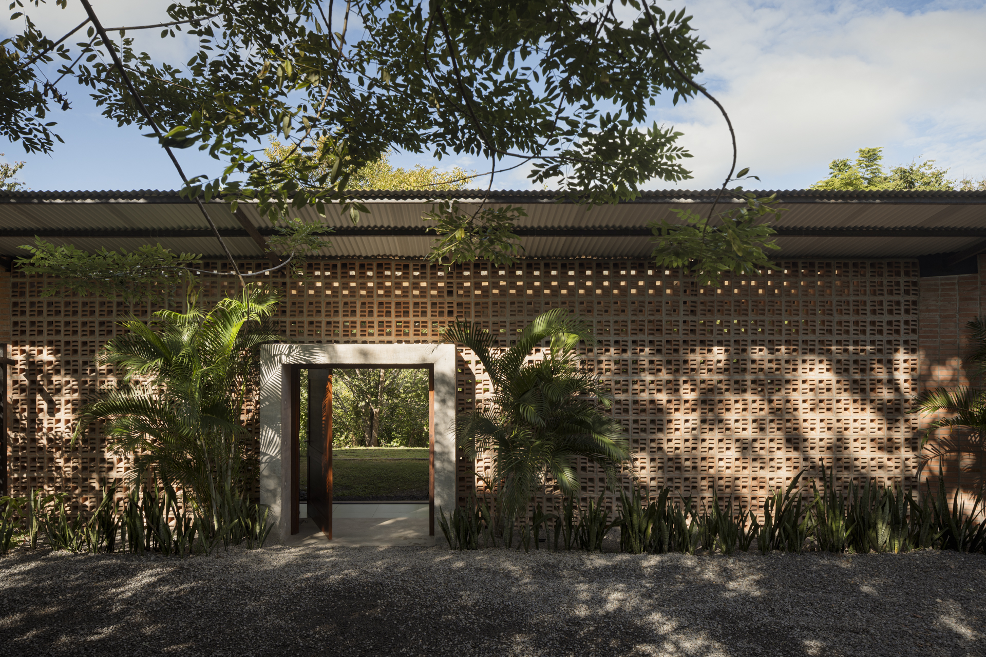 Idea 4363730: Residencia Chavarria by CARAZO ARQUITECTURA in Costa Rica ...