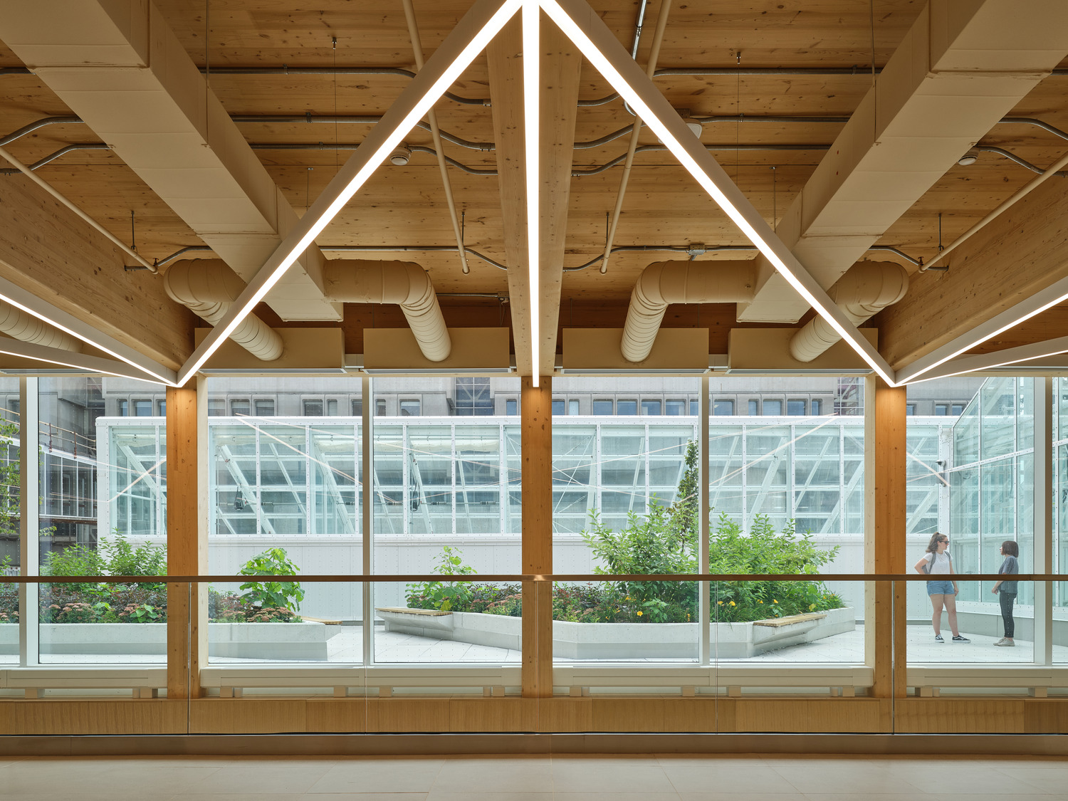 McMaster Life Science Building and Greenhouse by Moriyama Teshima ...