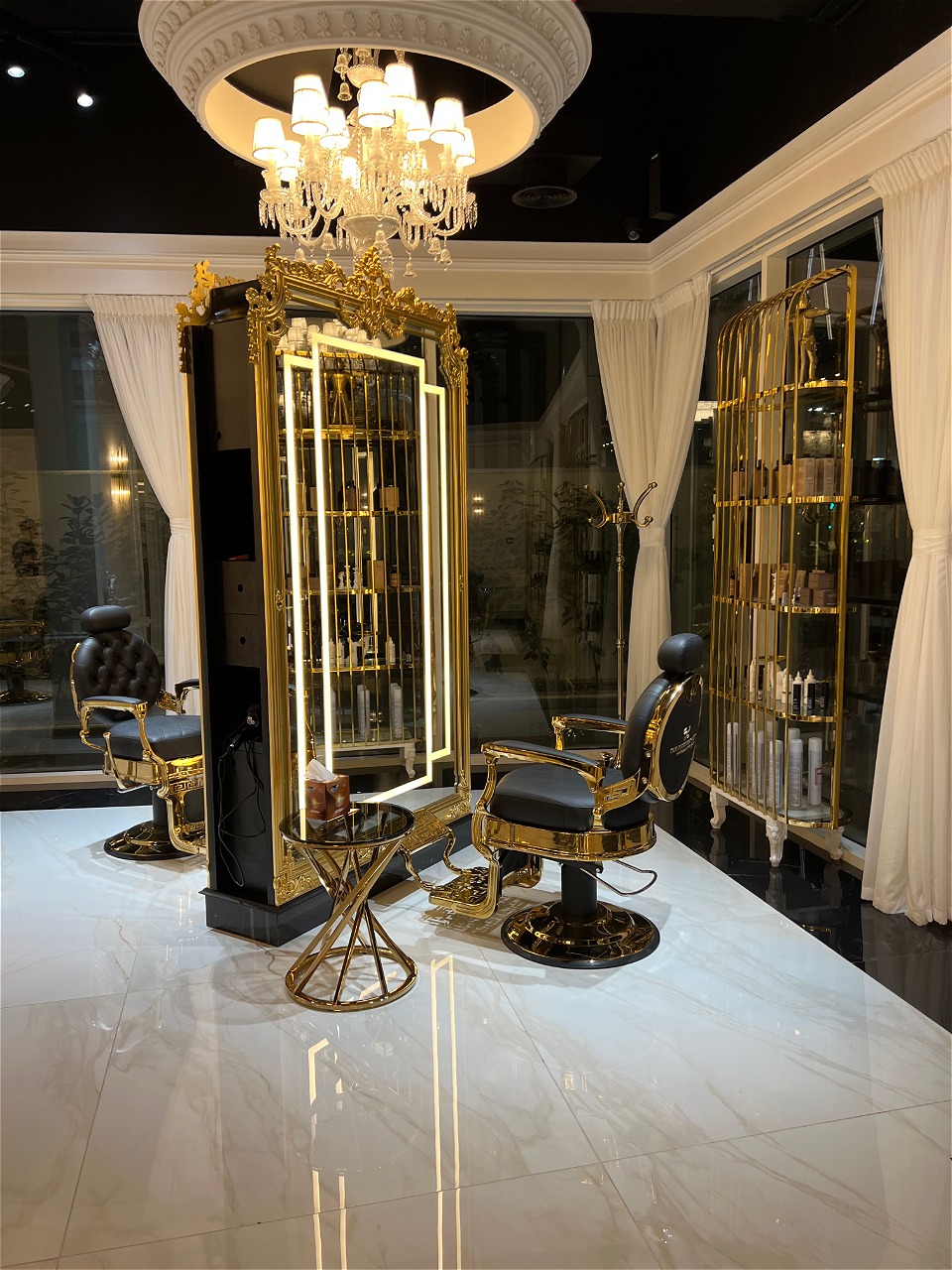 Luxury Salon Interior Design: The Director’s Cut by Algedra in Dubai ...