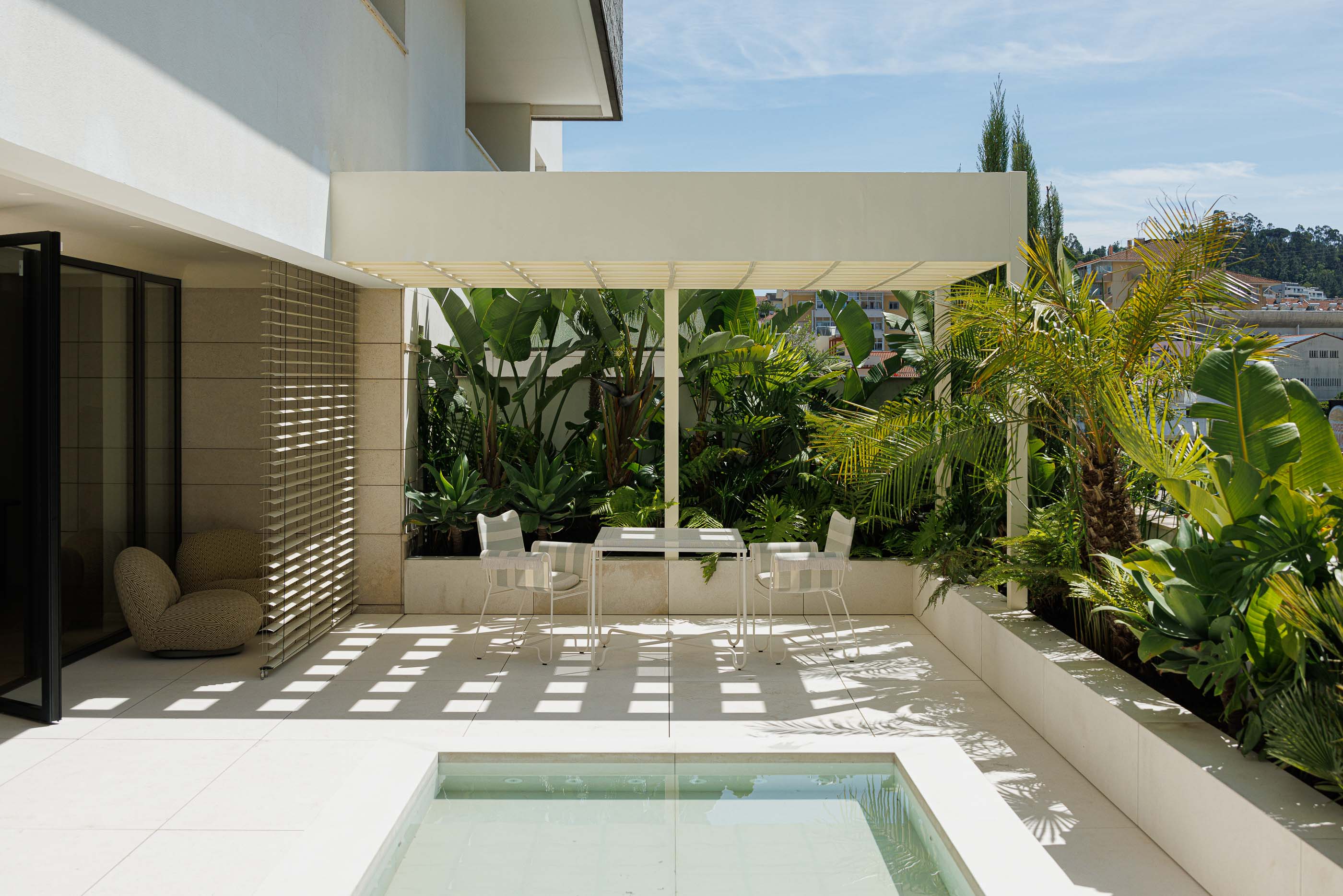 Cinco Apartment by stu.dere - Oficina de Arquitetura e Design - Architizer