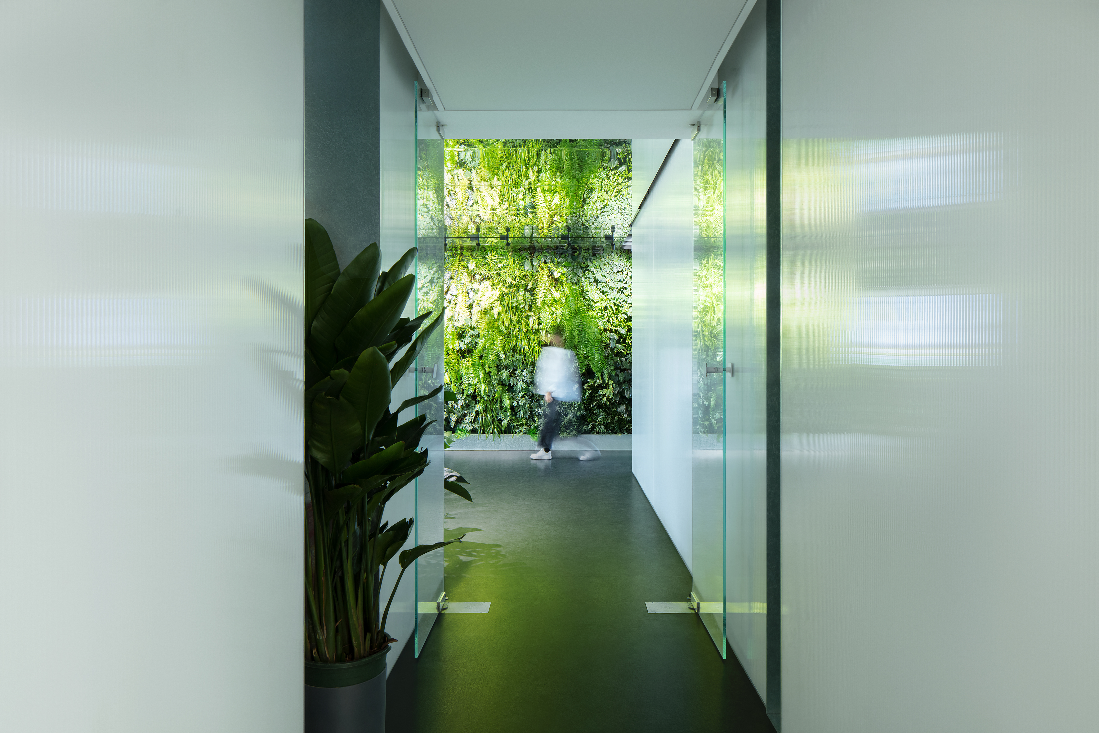 "Green Workspace" Low-carbon Office Renovation by Green Architecture ...