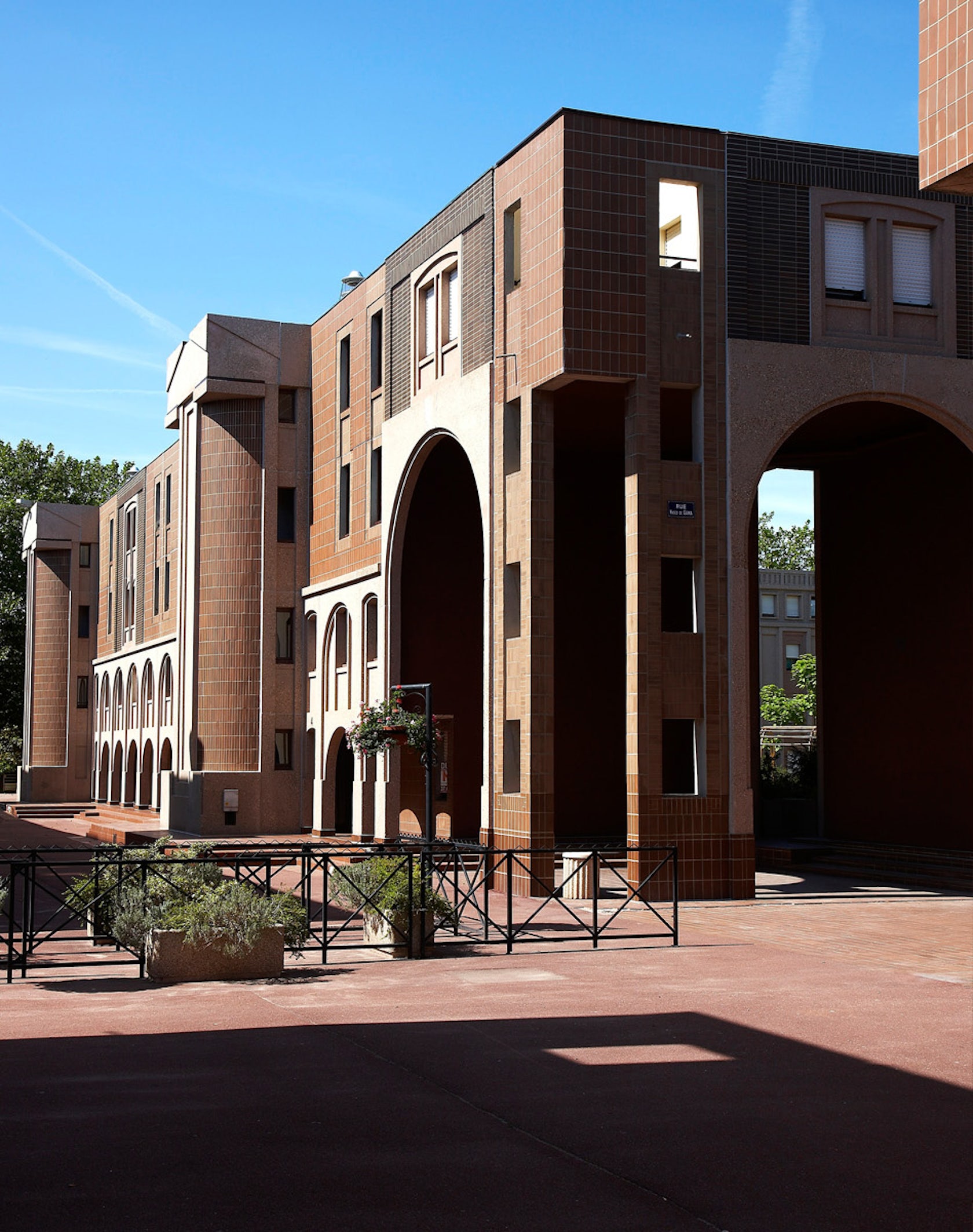 Les Arcades du Lac Architizer
