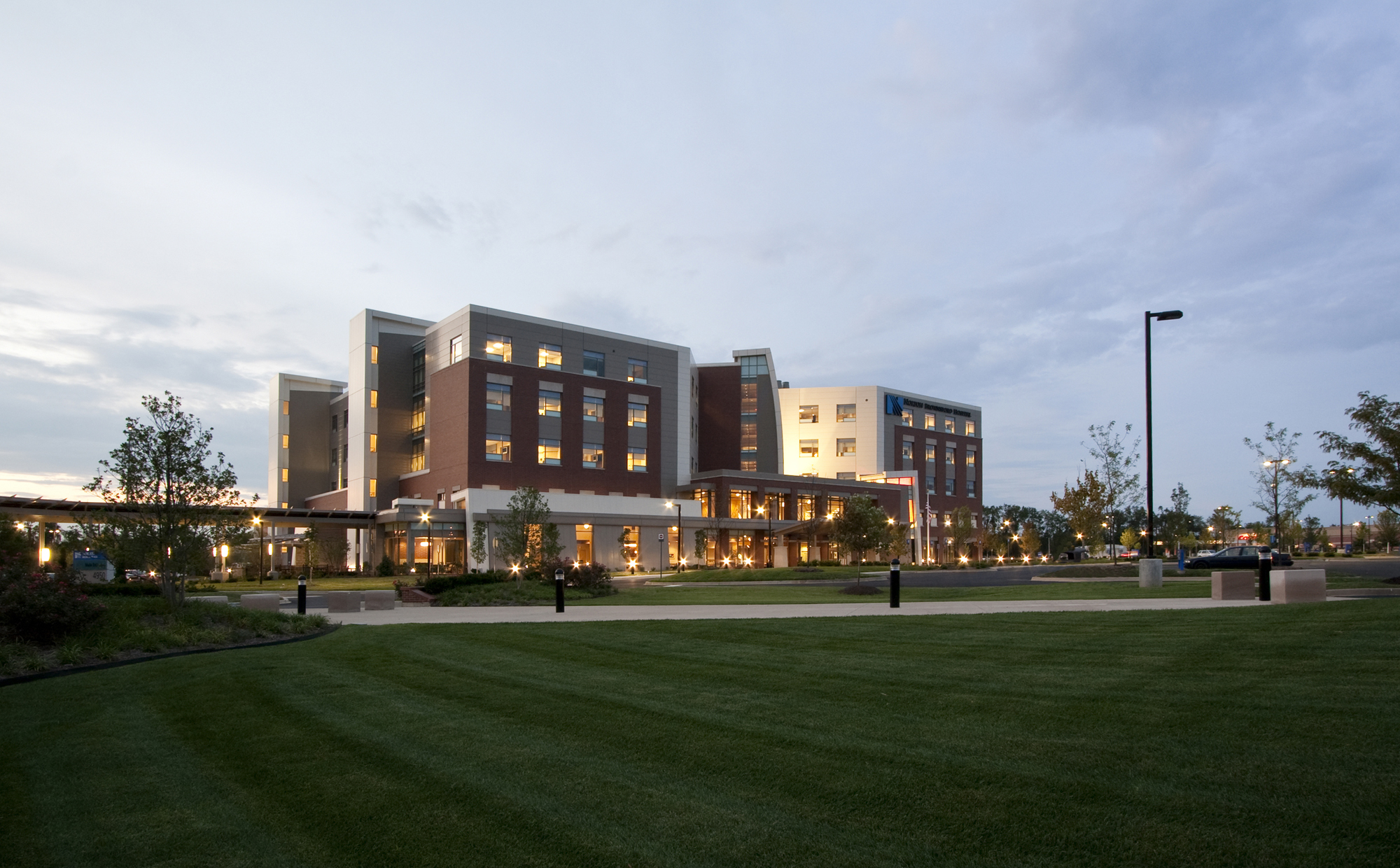 Norton Brownsboro Hospital by Karlsberger Architizer