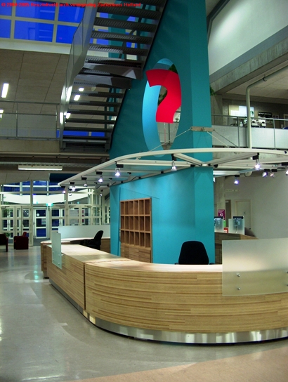 School reception by Plexwood Architizer