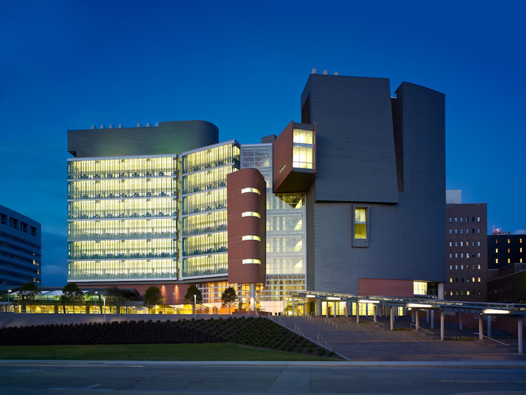 CARE/Crawely Building at the University of Cincinnati Architizer