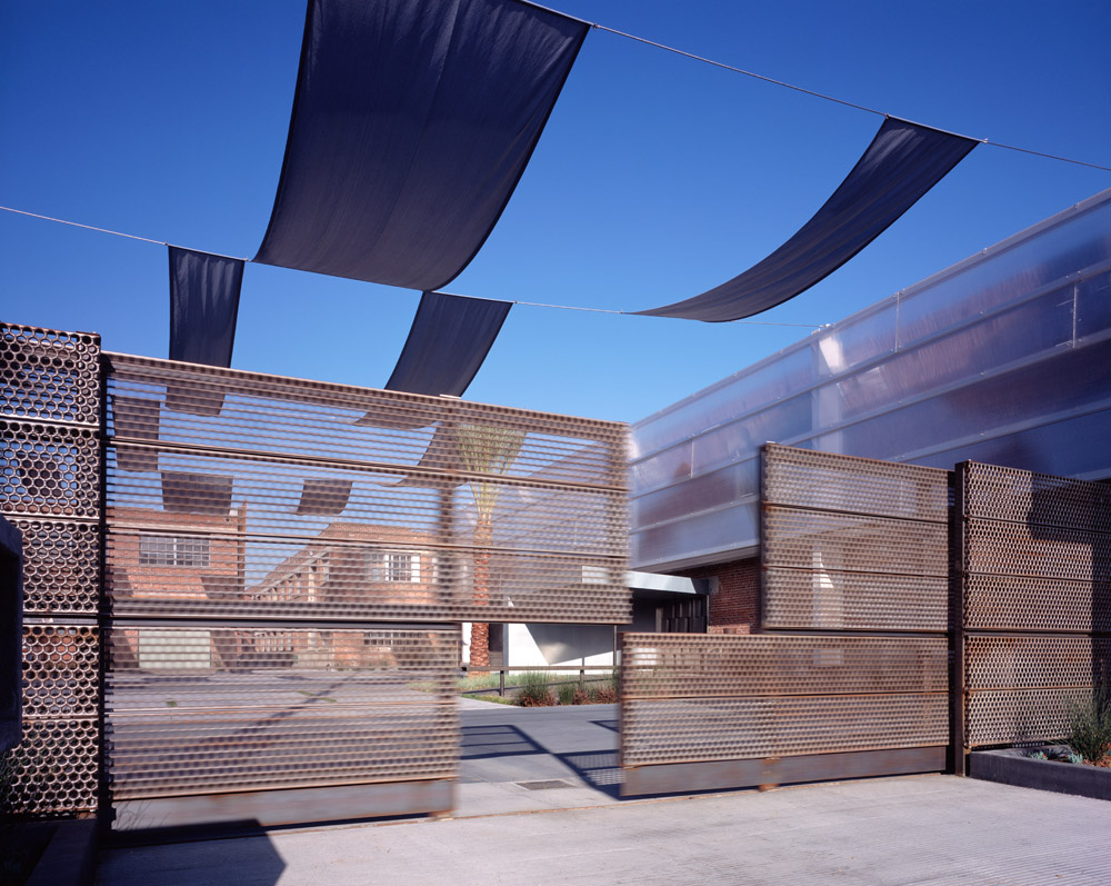 L.A. Design Center by John Friedman Alice Kimm Architects