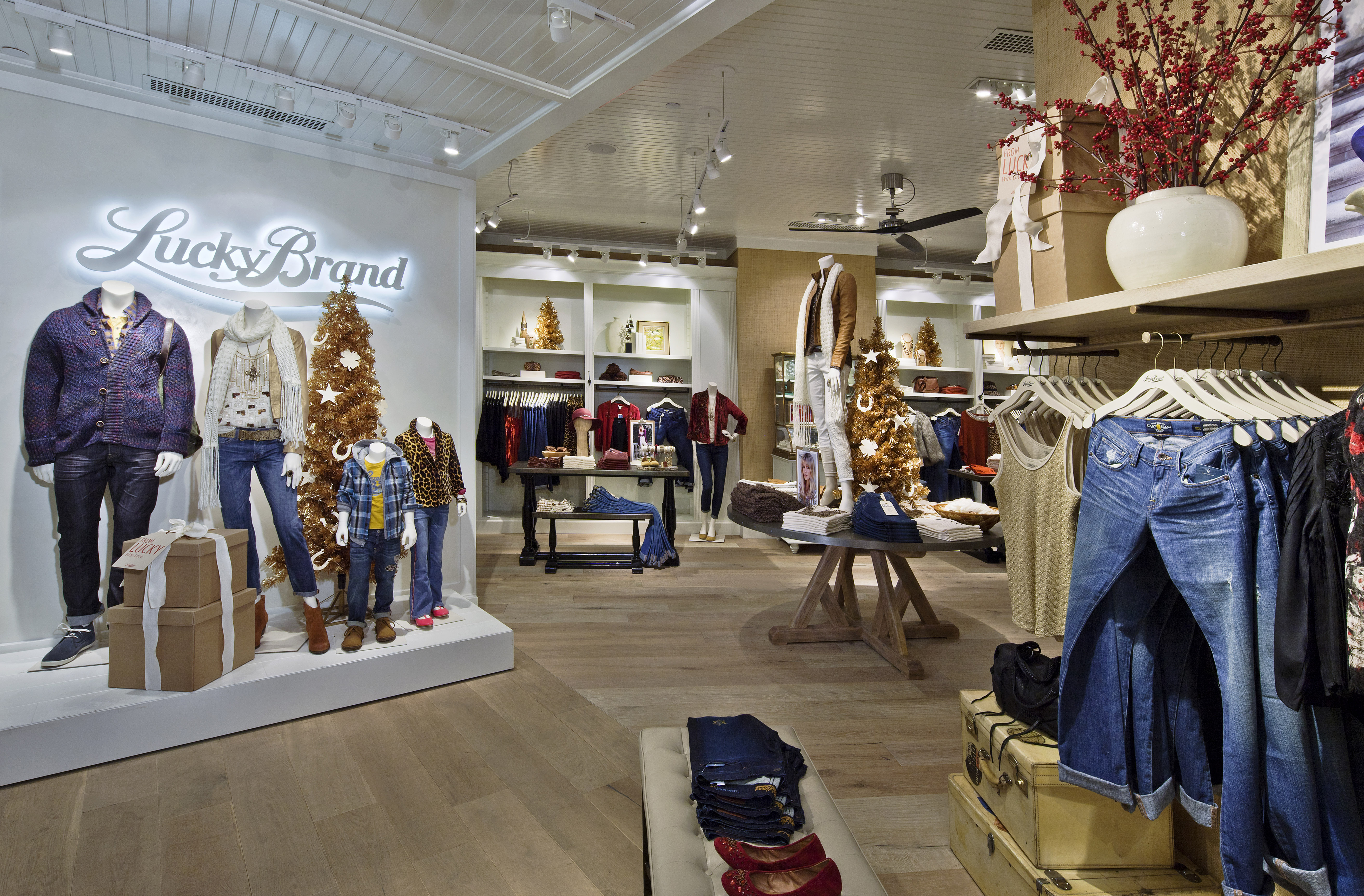 Lucky Brand, Time Warner Center 