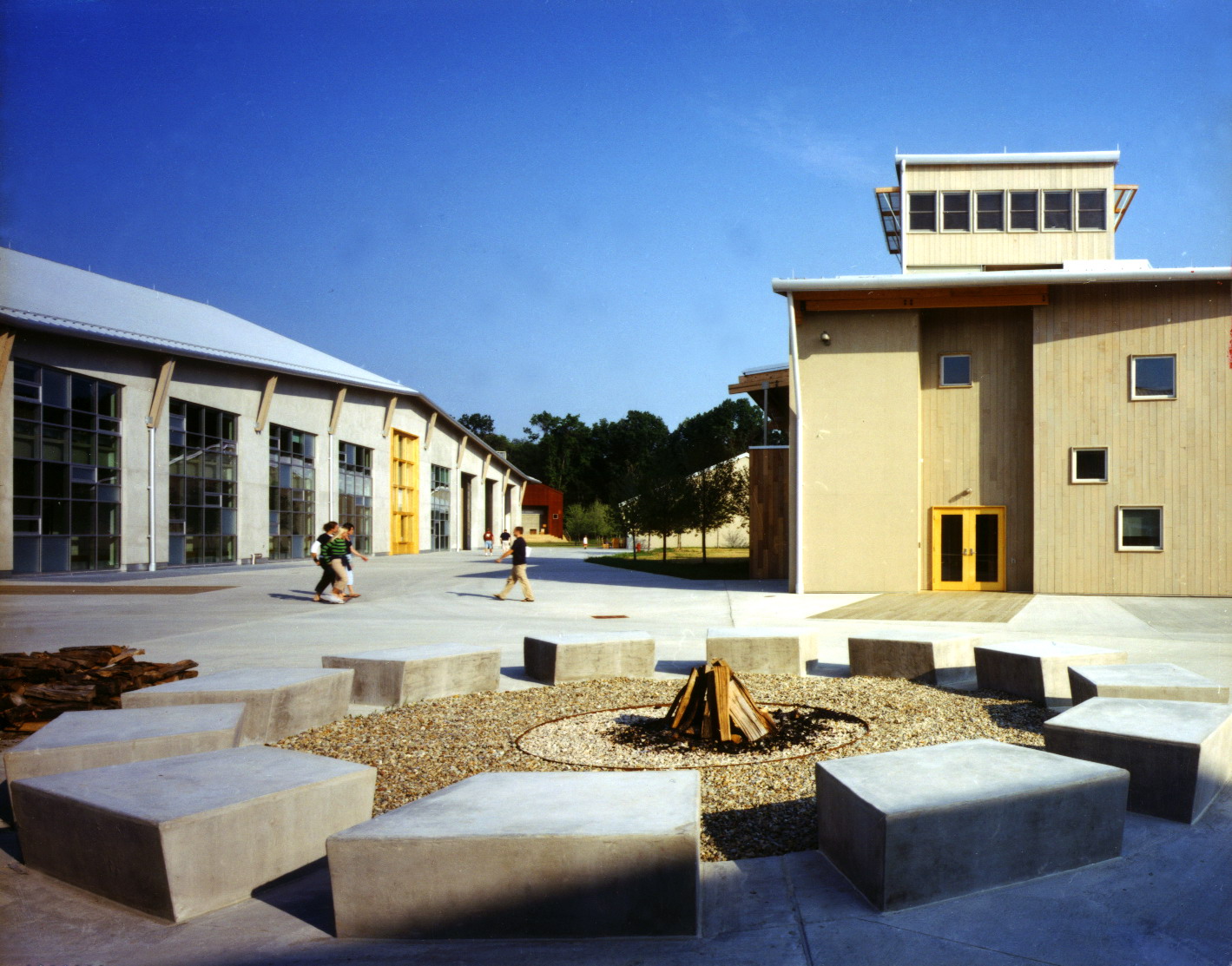 abercrombie and fitch office campus and distribution center Architizer
