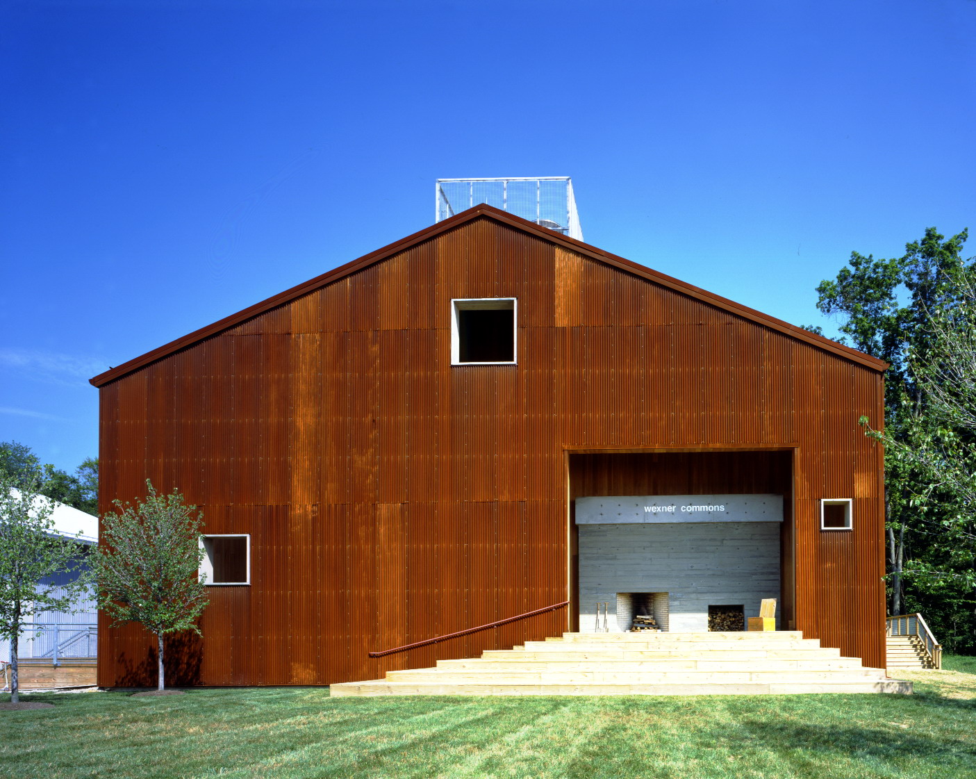 abercrombie and fitch office campus and distribution center Architizer