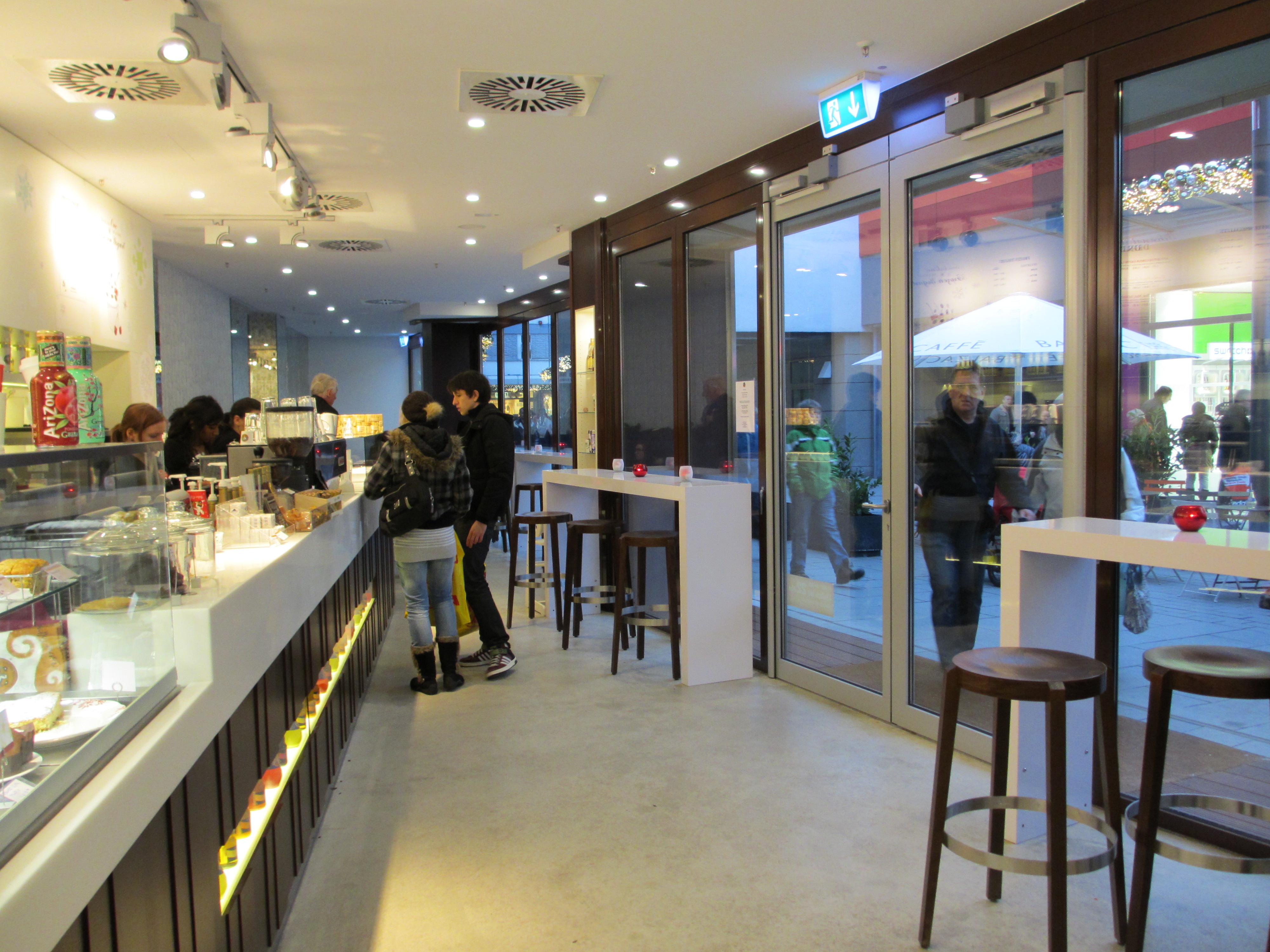 Balzac Caffé MainTaunus Center Architizer