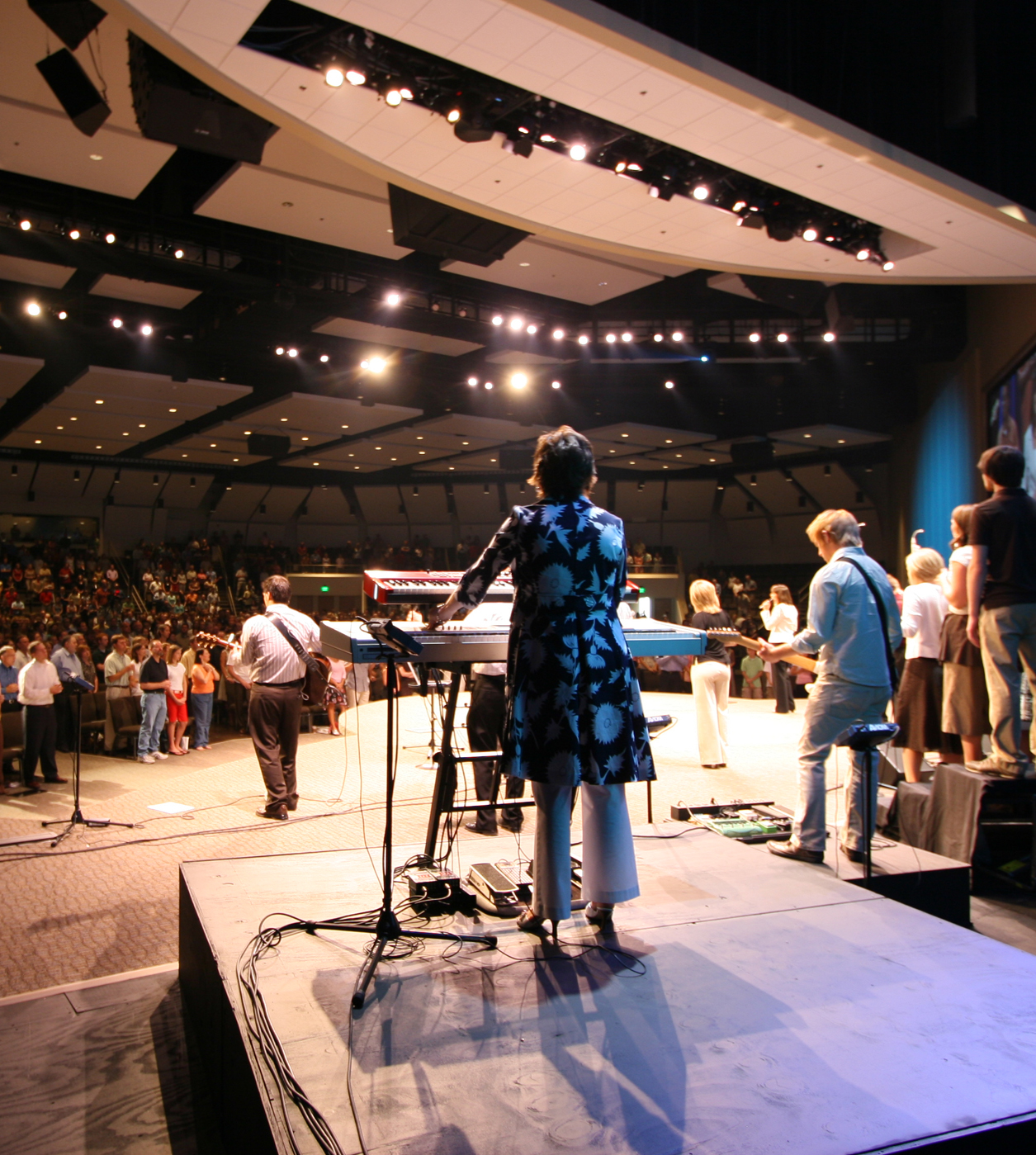 Church of the Highlands by LIVE design group Architizer