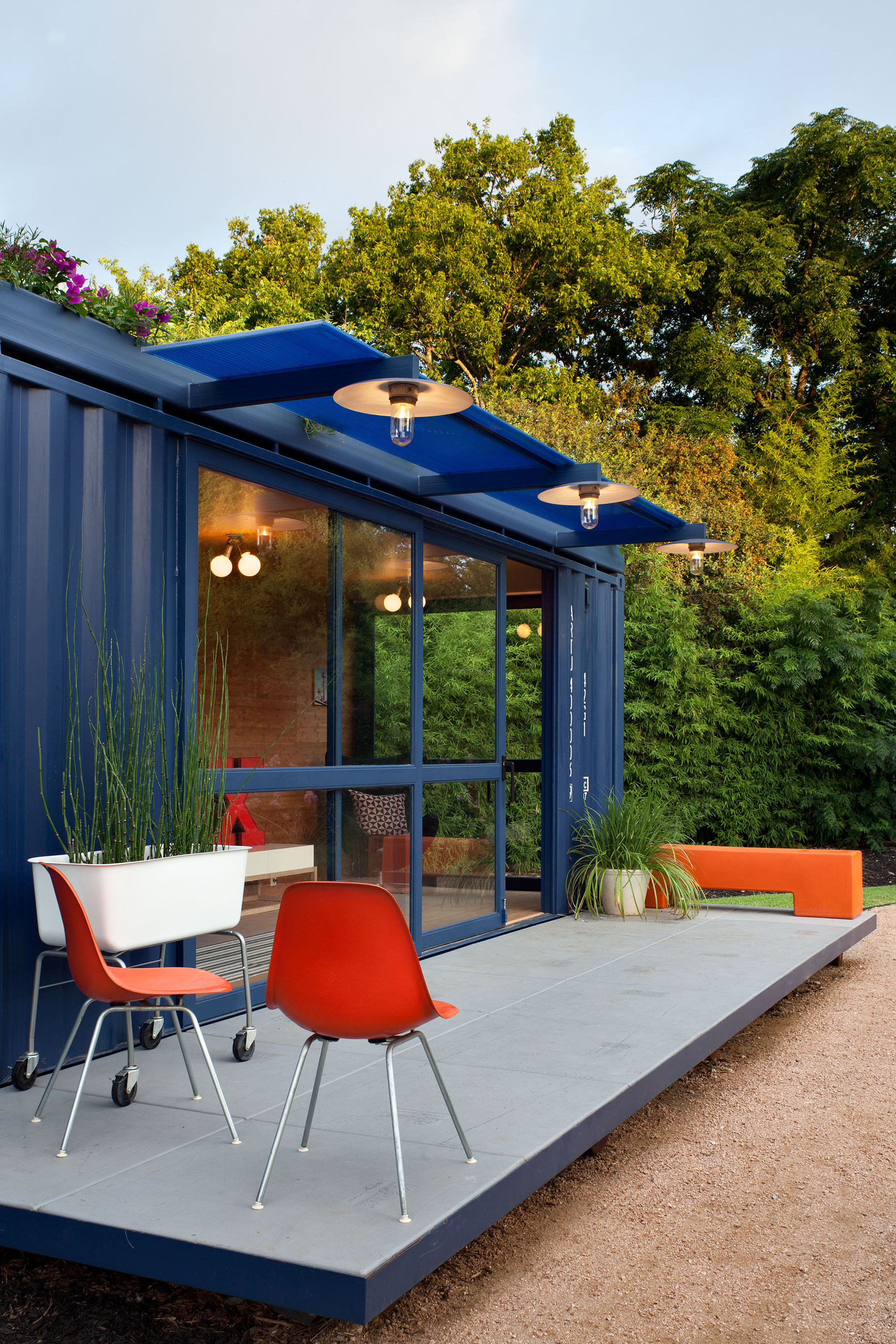 Container Guest House by poteet architects, lp - Architizer