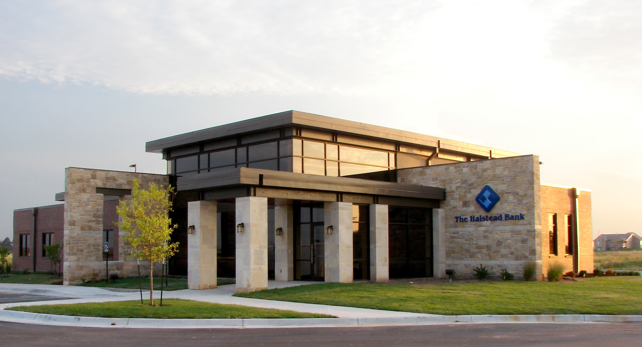 Halstead Bank Architizer