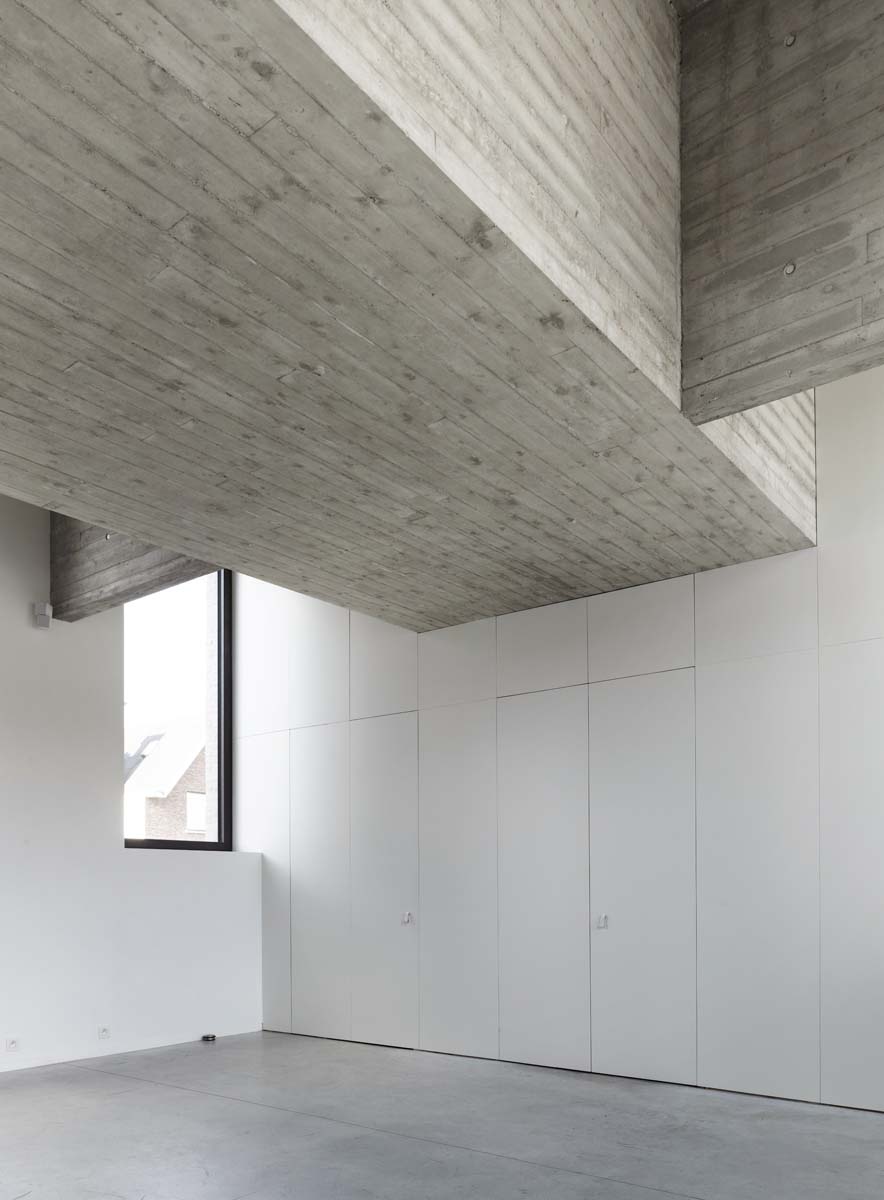 Swimming Pool K by dmvA - Architizer