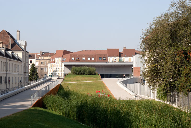 Campus Des Comtes De Champagne Université De Reims Champagne-ardenne