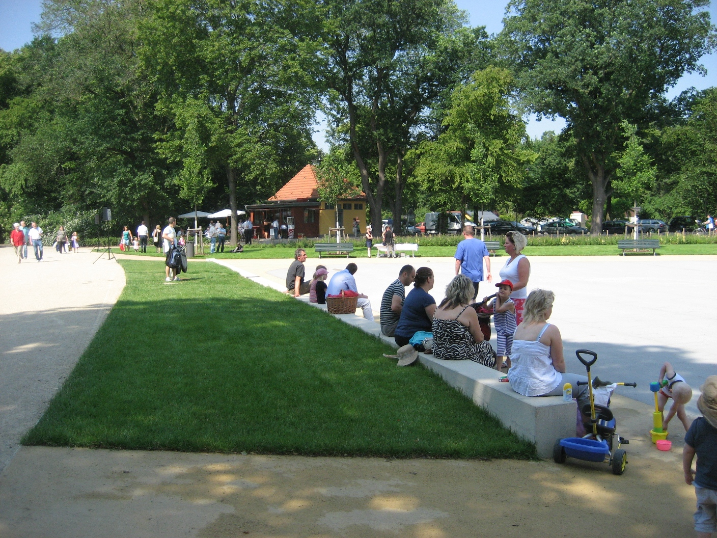 Schiller Park in Berlin by TOPOS Landscape Architecture Town Planning