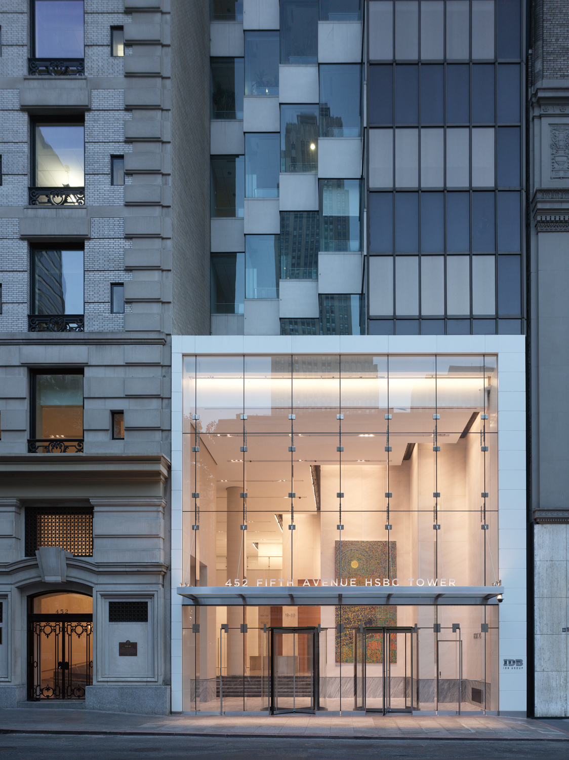 452 Fifth Avenue New York NY: Why This Midtown Tower Still Commands Attention