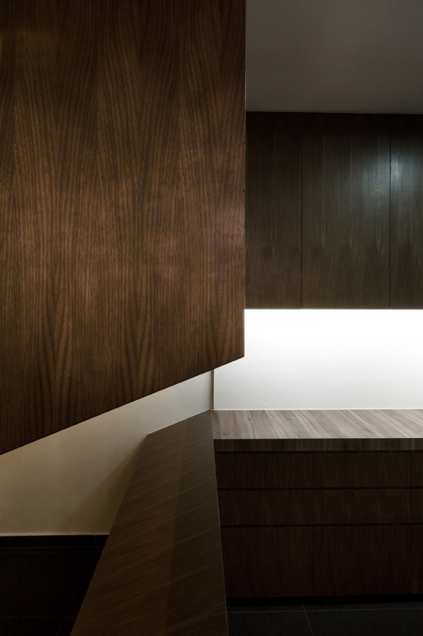 Redhill Apartment by Studio SKLIM Architizer