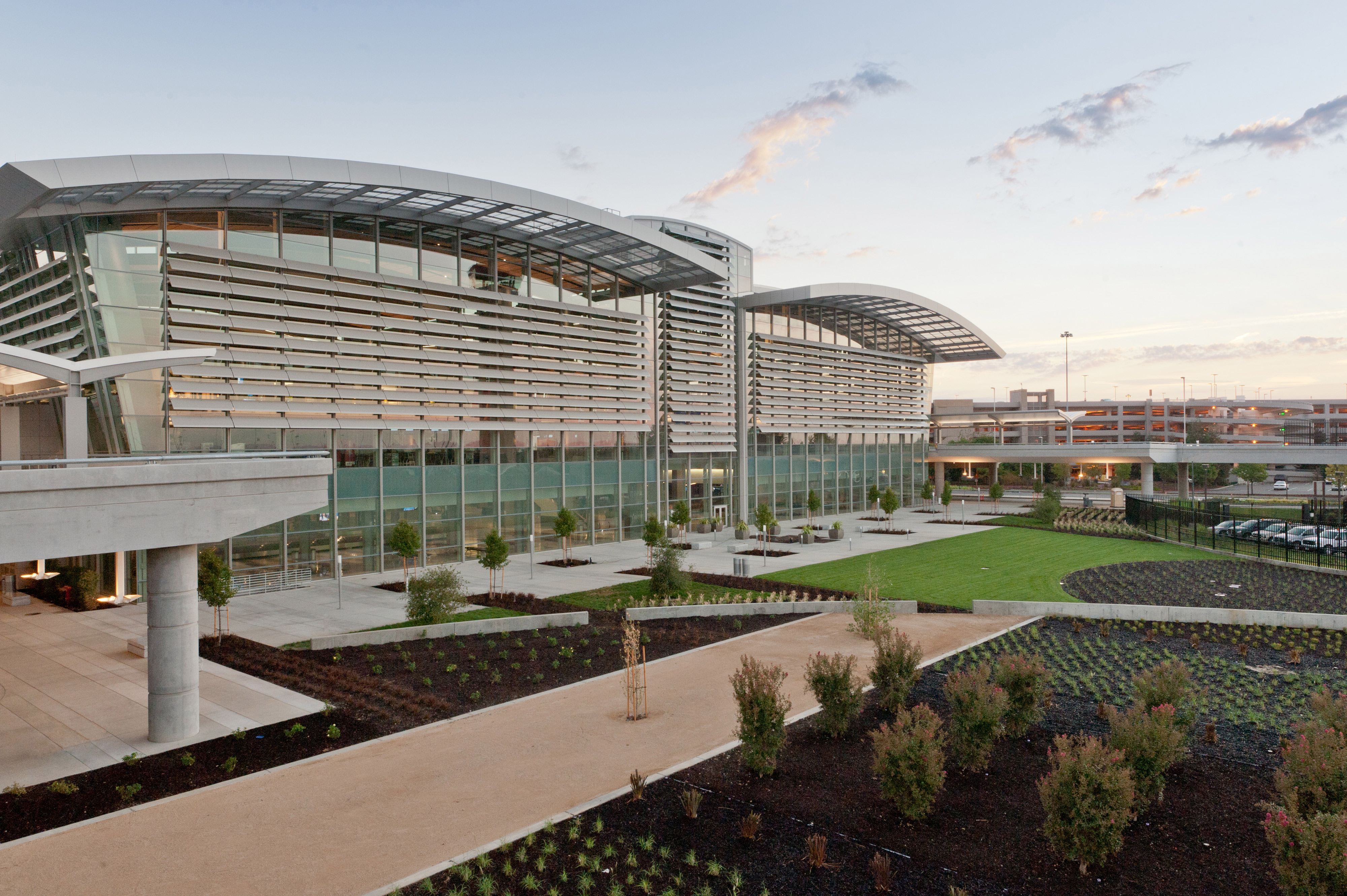 SMF Central Terminal B By Corgan - Architizer