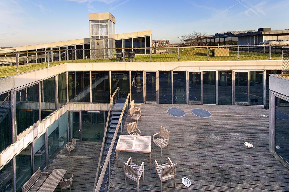 芸術写真 MVRDV at VPRO Villa VPRO by MVRDV - Architizer