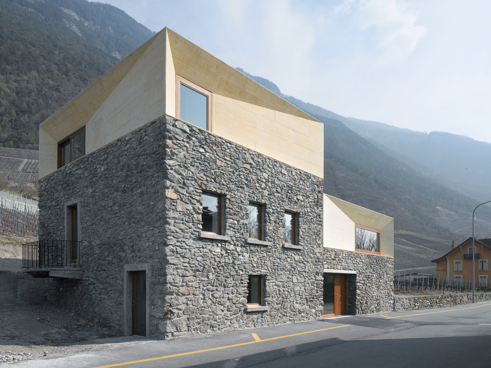 transformation à charrat Architizer