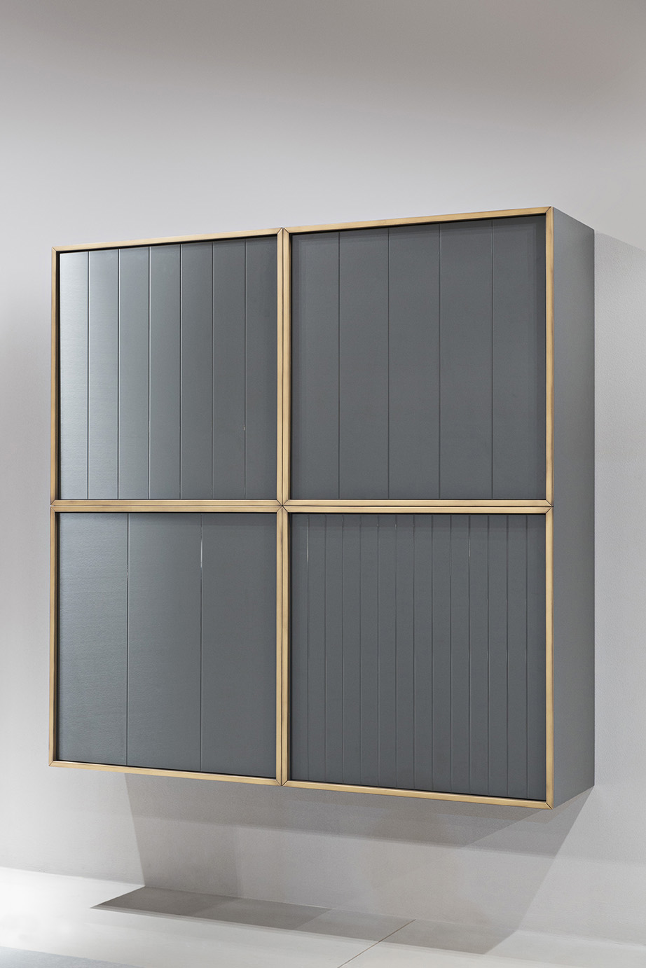 SHINE AMADEUS WALL UNIT