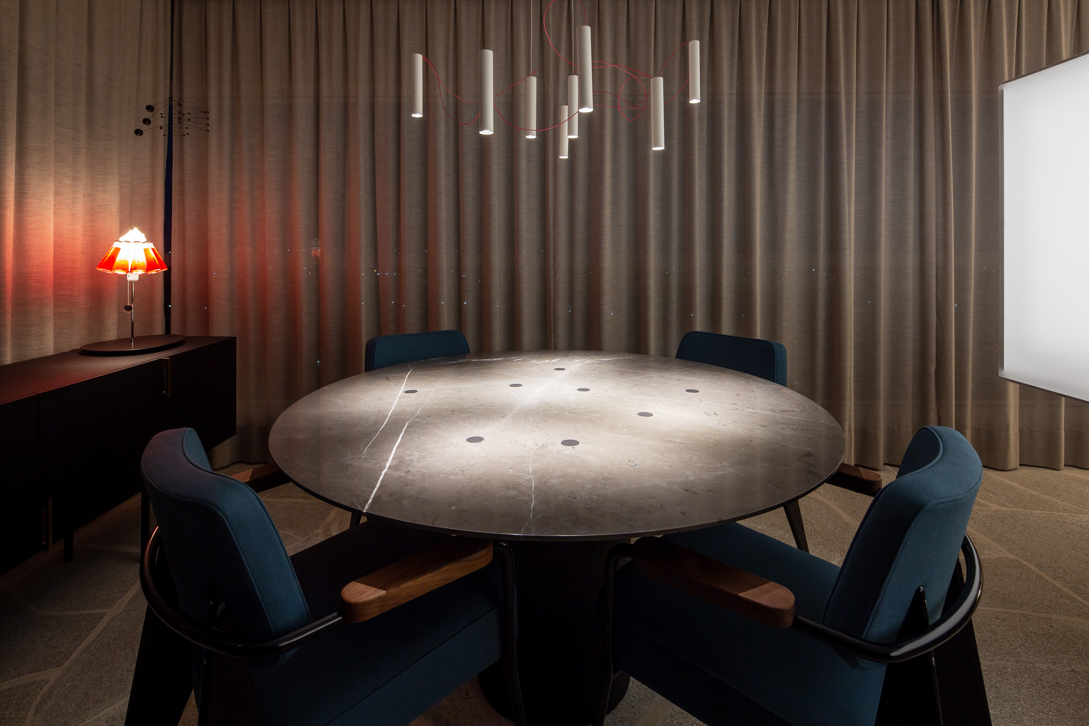 Foco Table