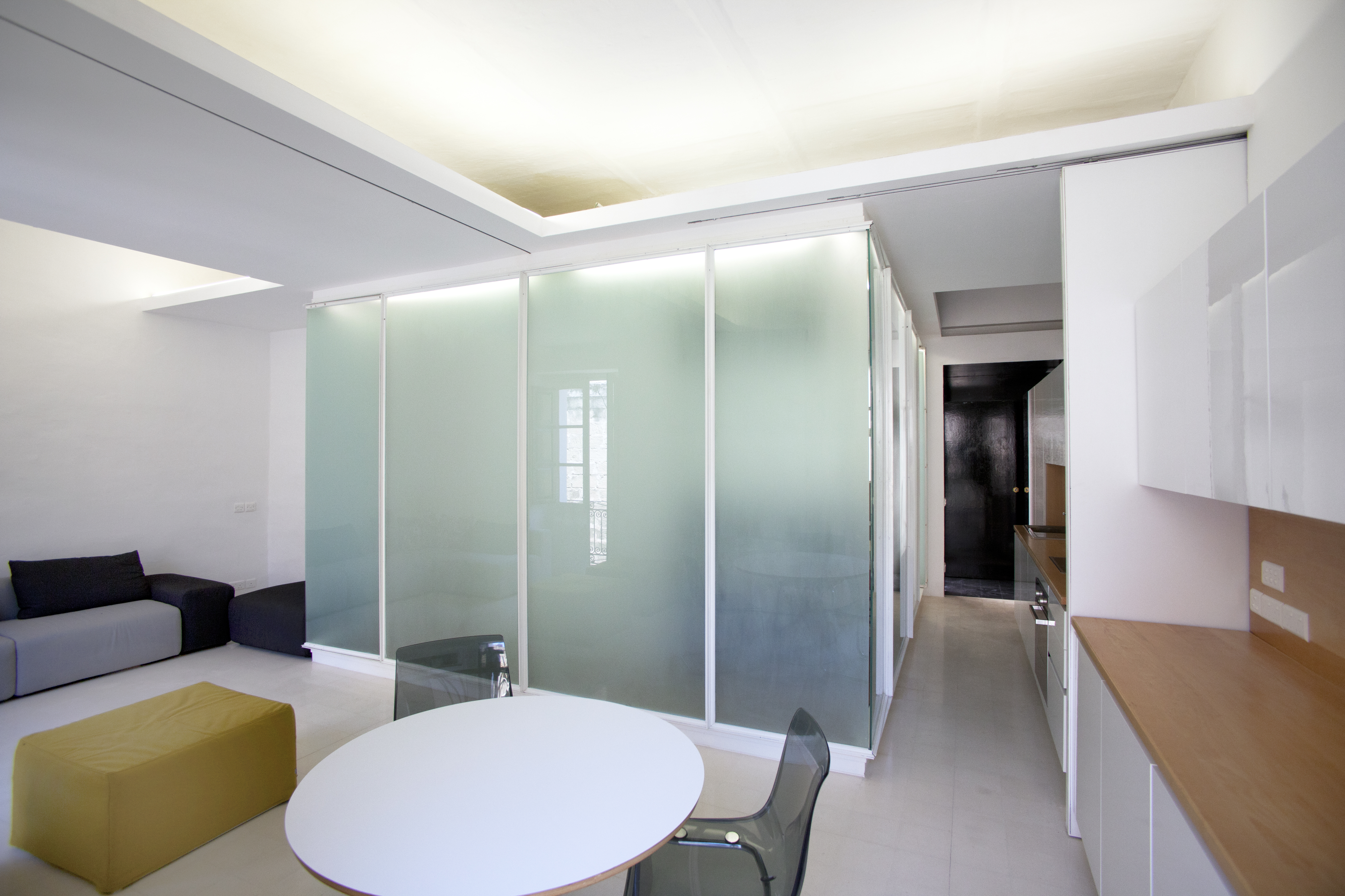 ROBERT'S APARTMENT by MODEL - Architizer