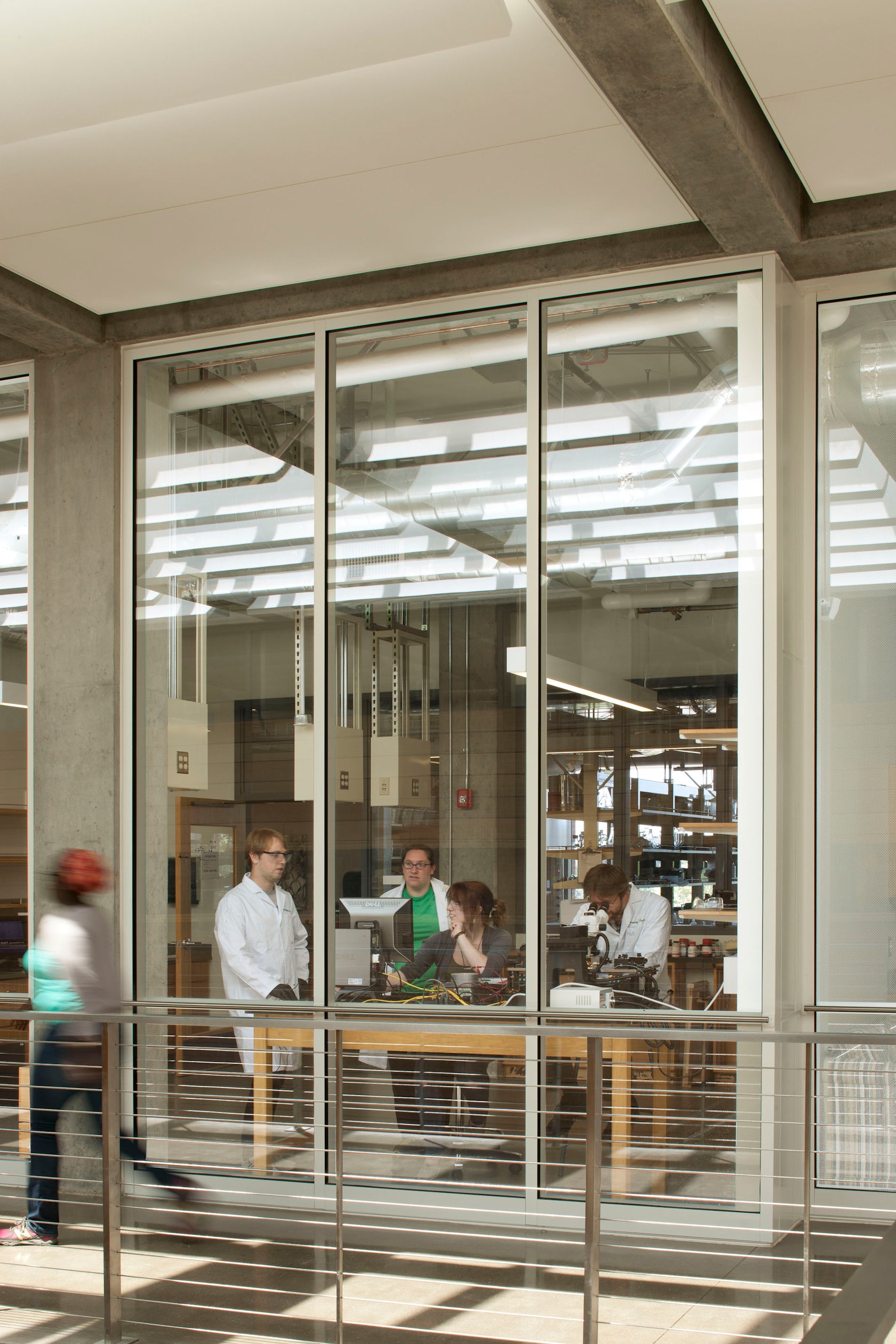 University of Oregon Lewis Integrative Science Building by HDR Architizer