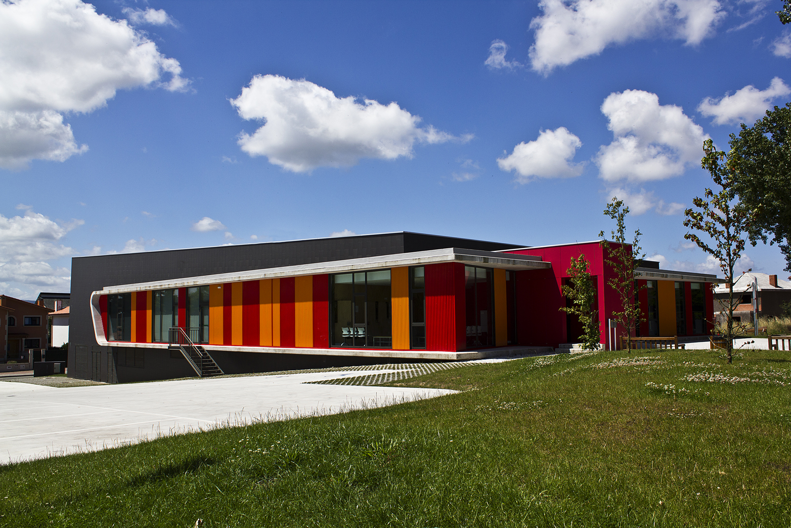 Dance School In Oleiros By NAOS ARQUITECTURA - Architizer