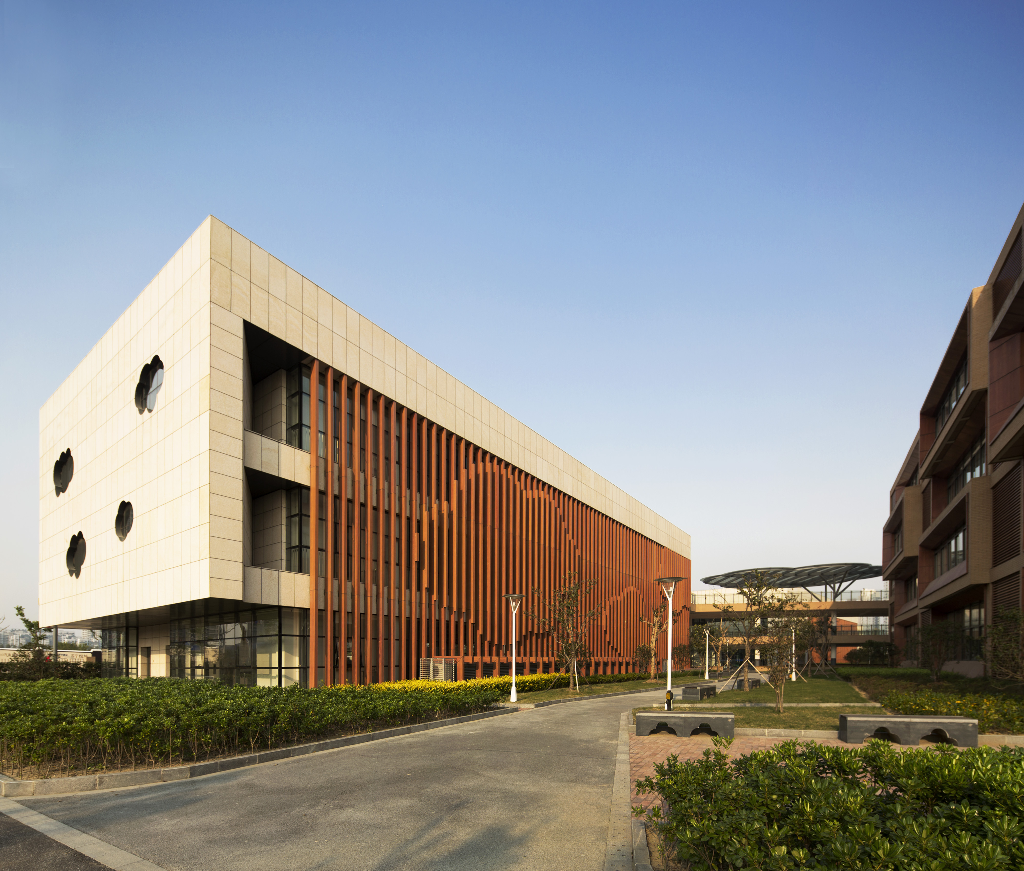 Idea 641241: Taihu New Town Primary School by MINAX - Architizer