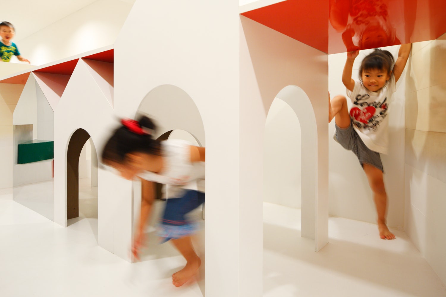 © MORIYUKI OCHIAI ARCHITECTS