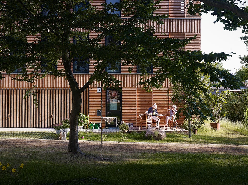 © LAN Architecture