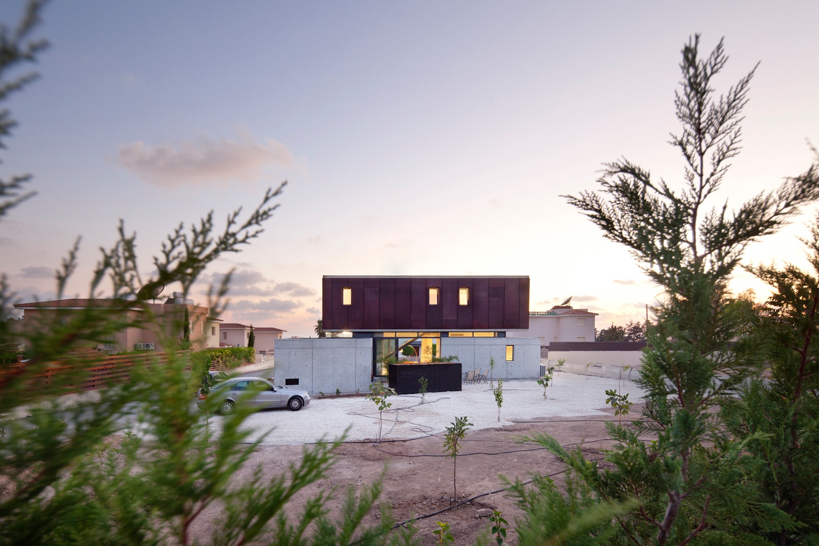 © vardastudio architects and designers