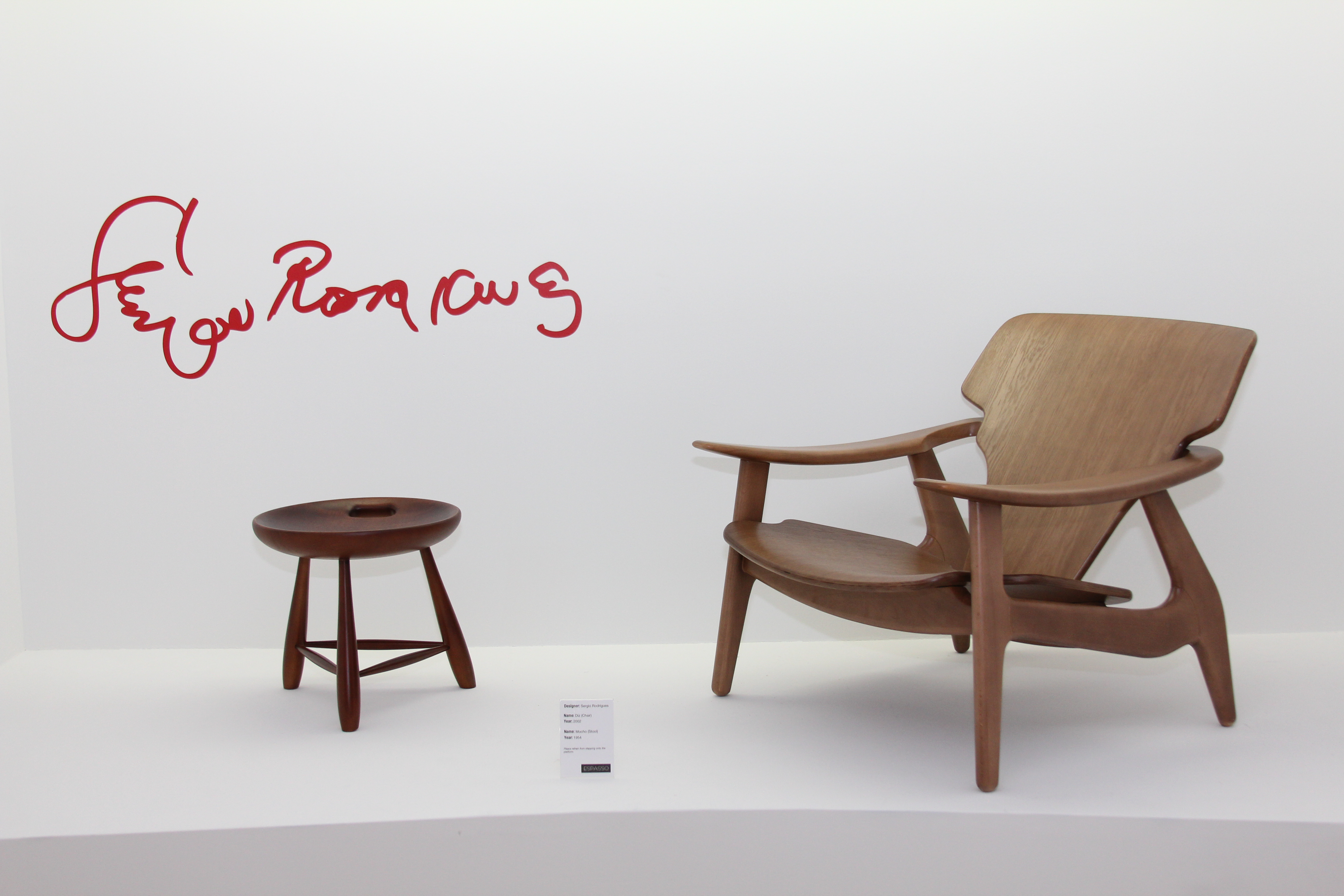 Diz Armchair