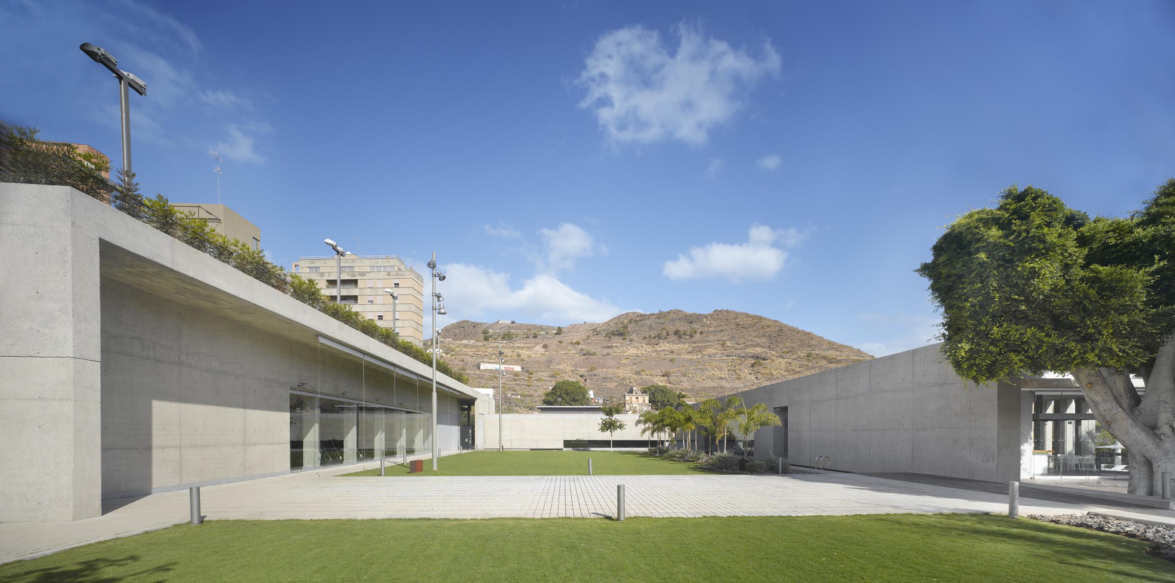 MENCEY HOTEL SPA by ca+a architects Corona, Amaral + Asociados