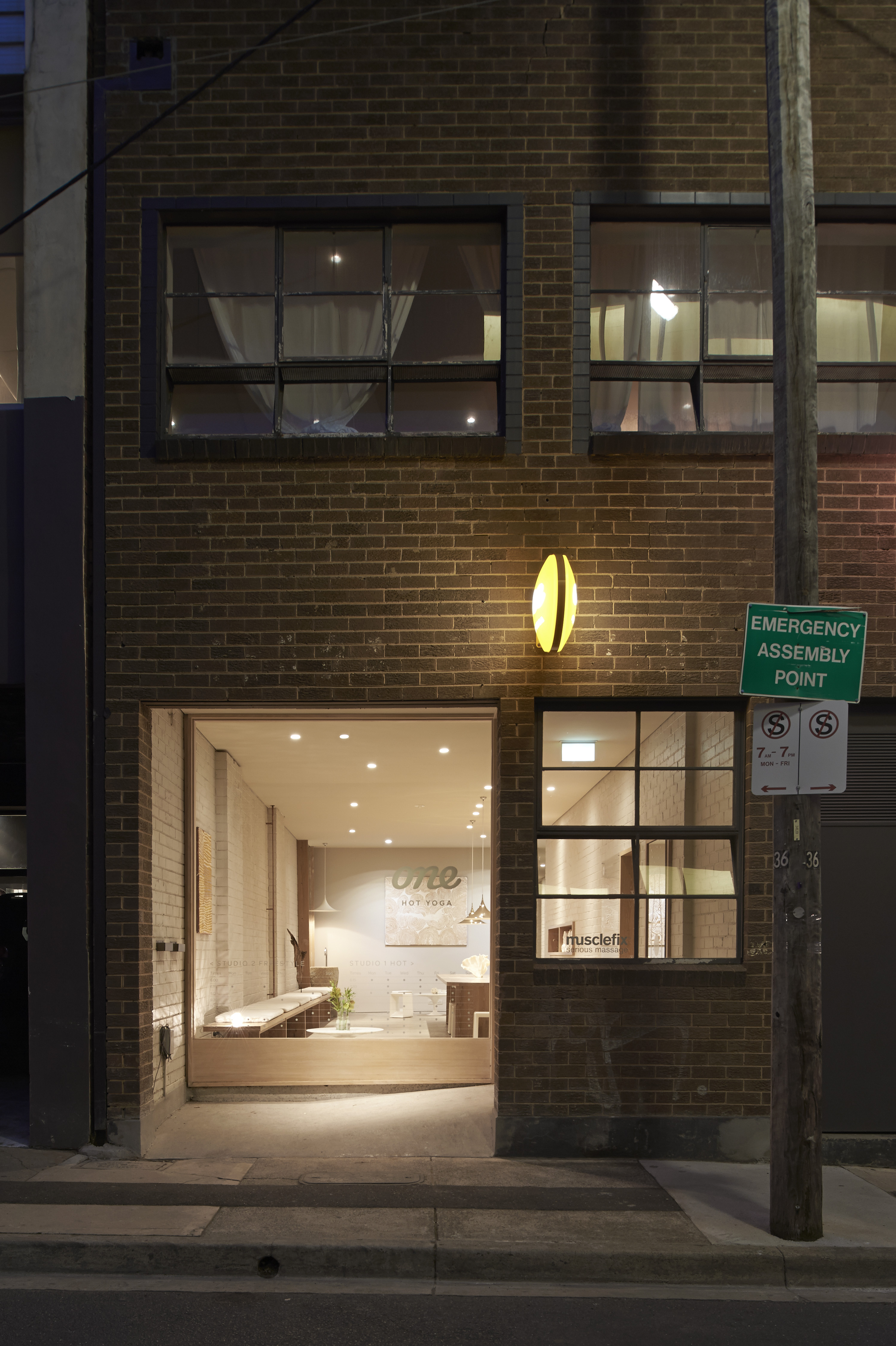 © Robert Mills Architects