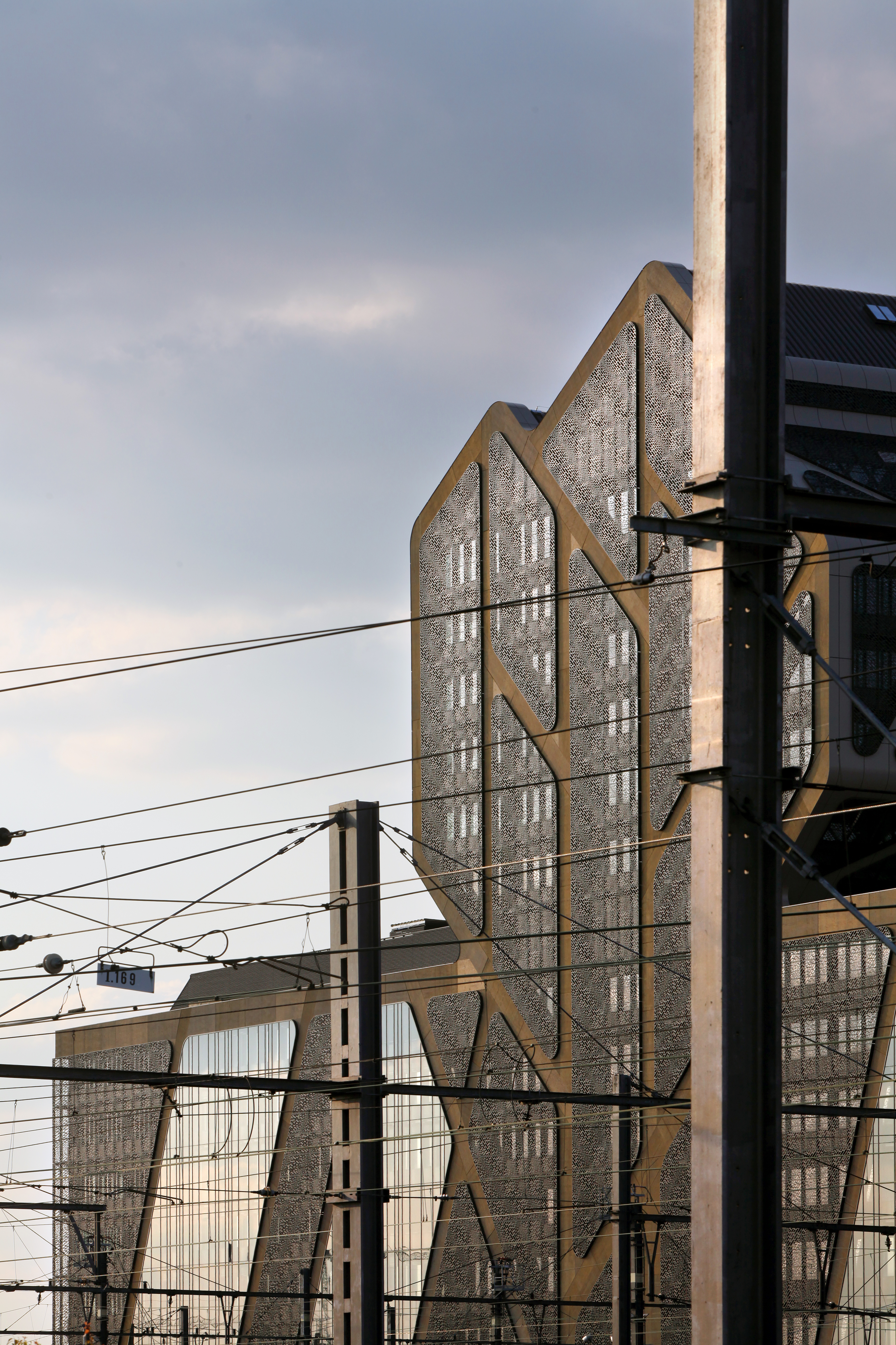 © J.MAYER.H, LENS'ASS architecten, a2o-architecten