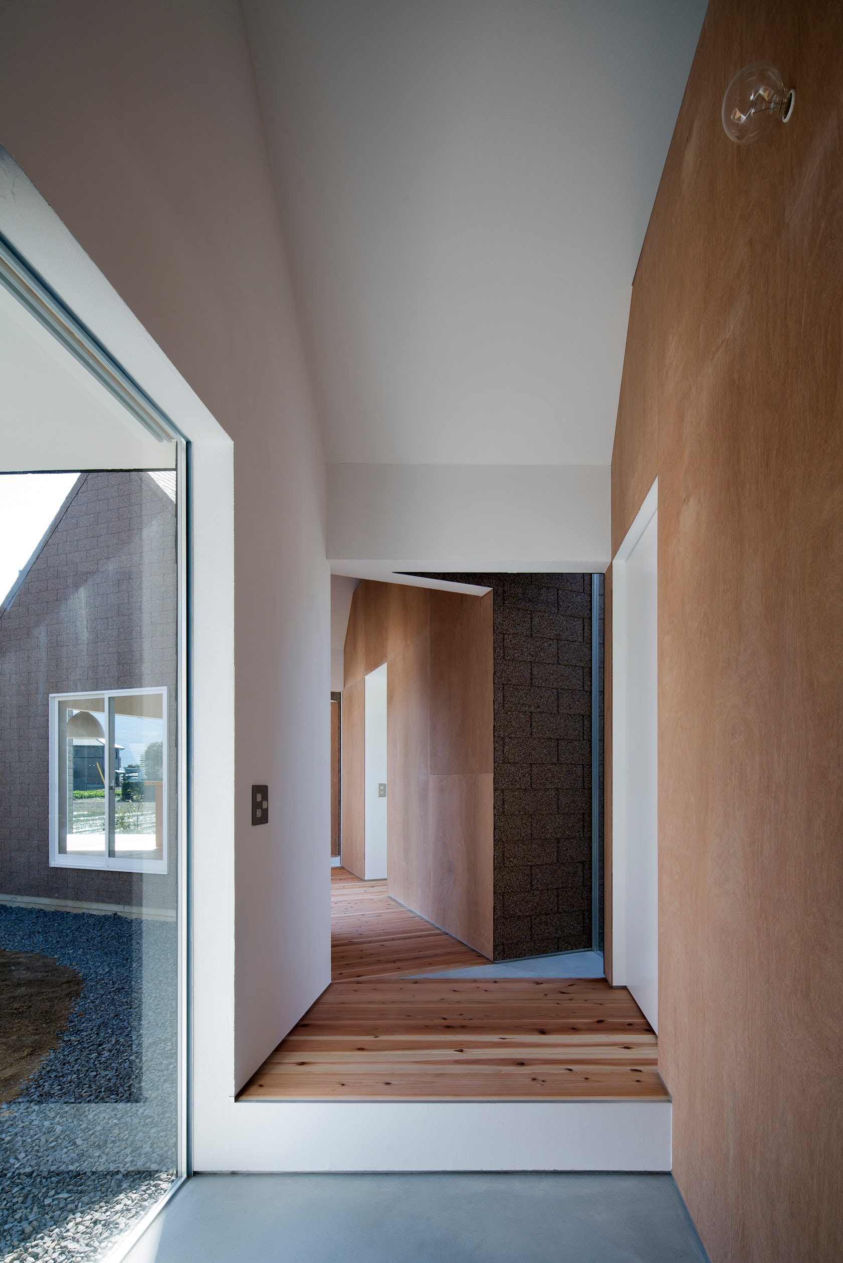 © CONTAINER DESIGN