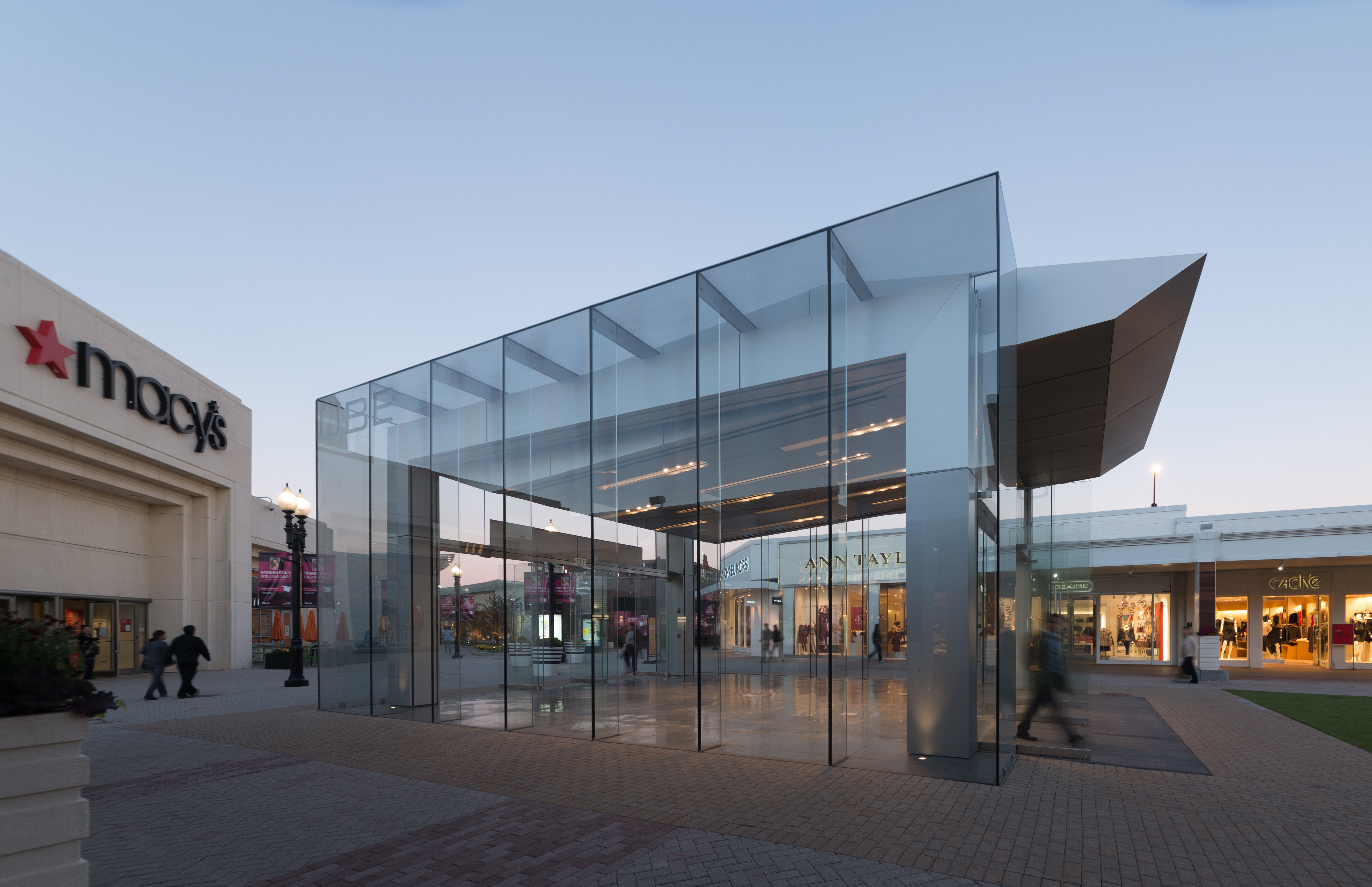 Westfield Old Orchard Glass Cube by JGMA Architizer