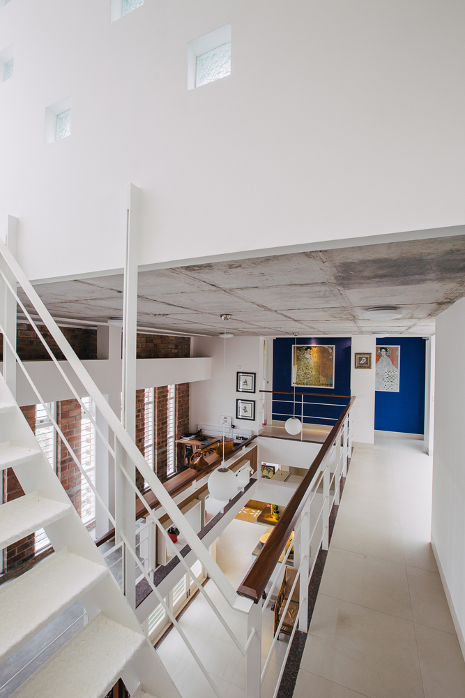 Lateral House by Gaurav Roy Choudhury Architects - Architizer