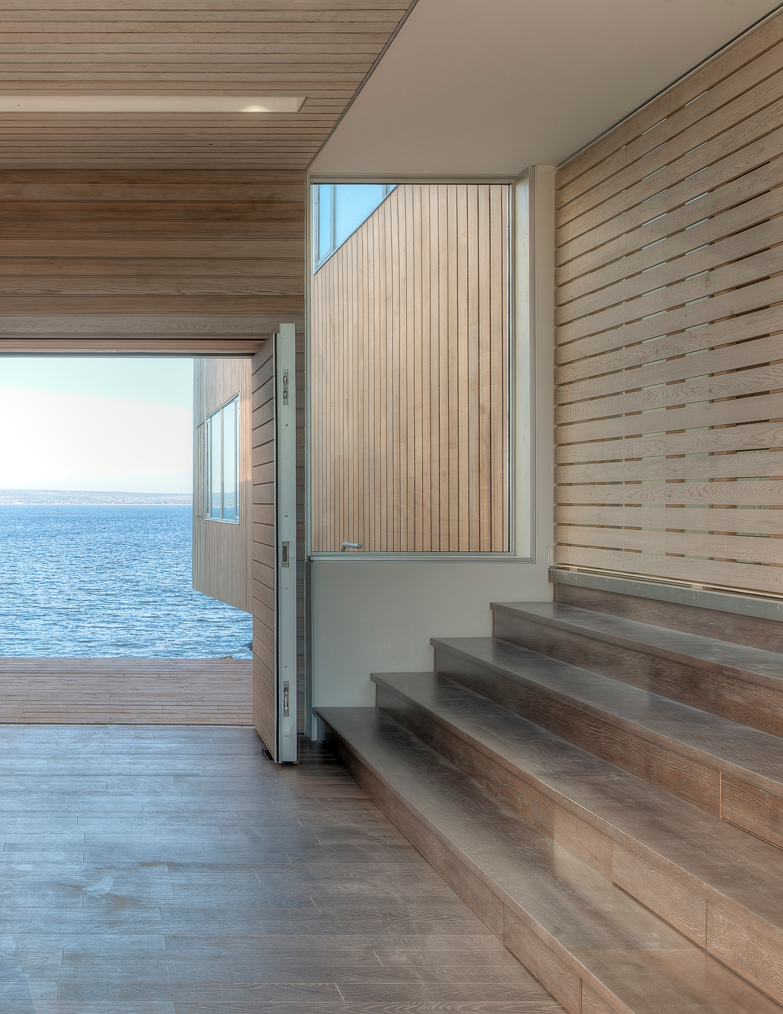 © MacKay-Lyons Sweetapple Architects